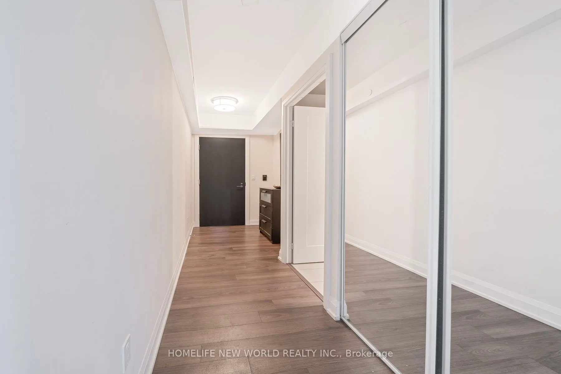 18 Graydon Hall Drive #809
