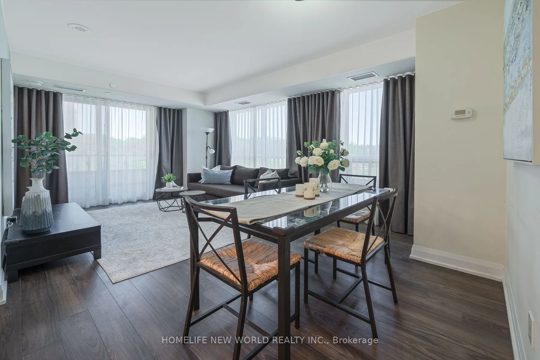 18 Graydon Hall Drive #809