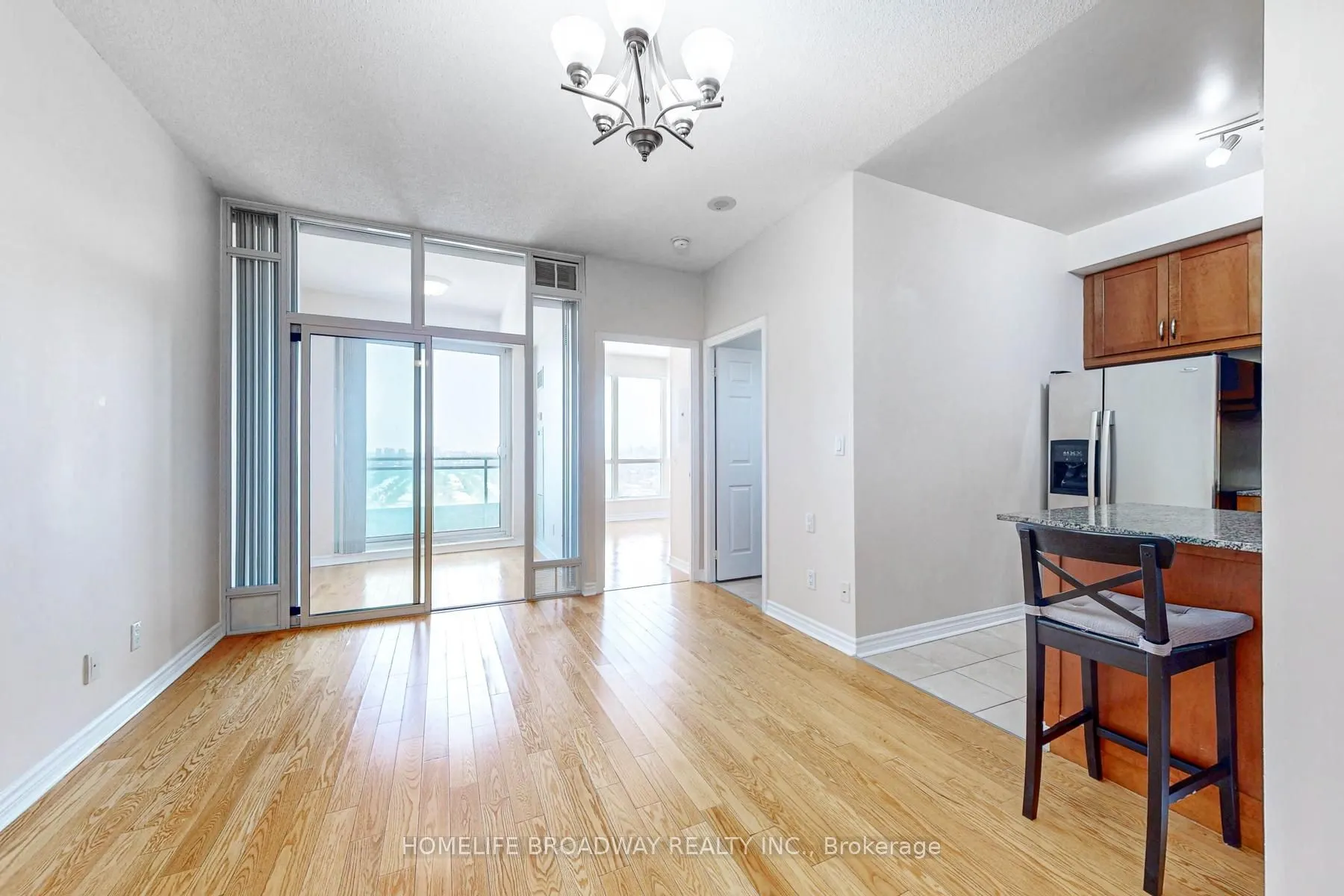 18 Holmes Avenue #2215