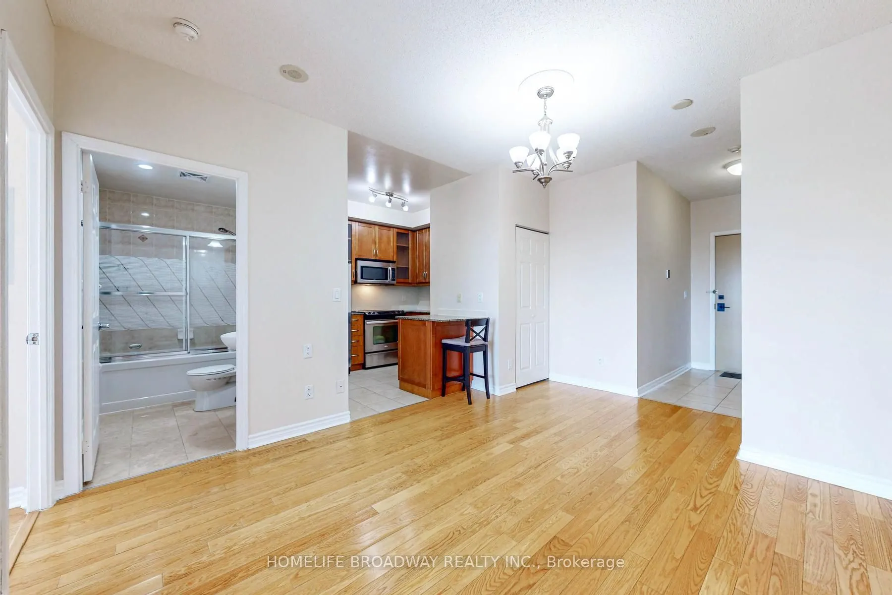 18 Holmes Avenue #2215