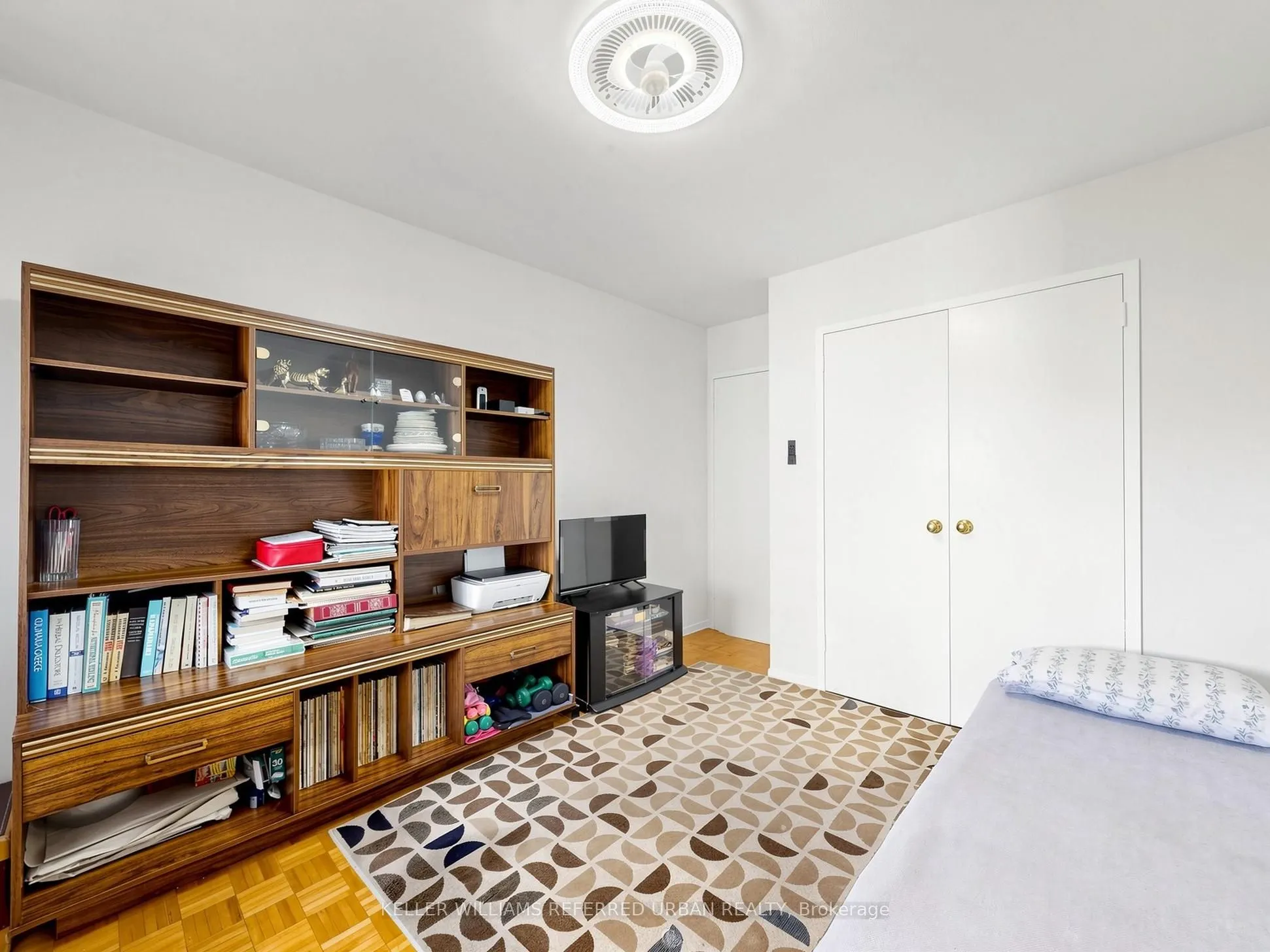 10 Parkway Forest Drive #1111