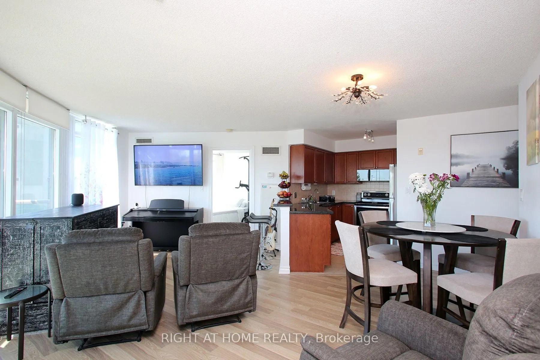 3830 Bathurst Street #505