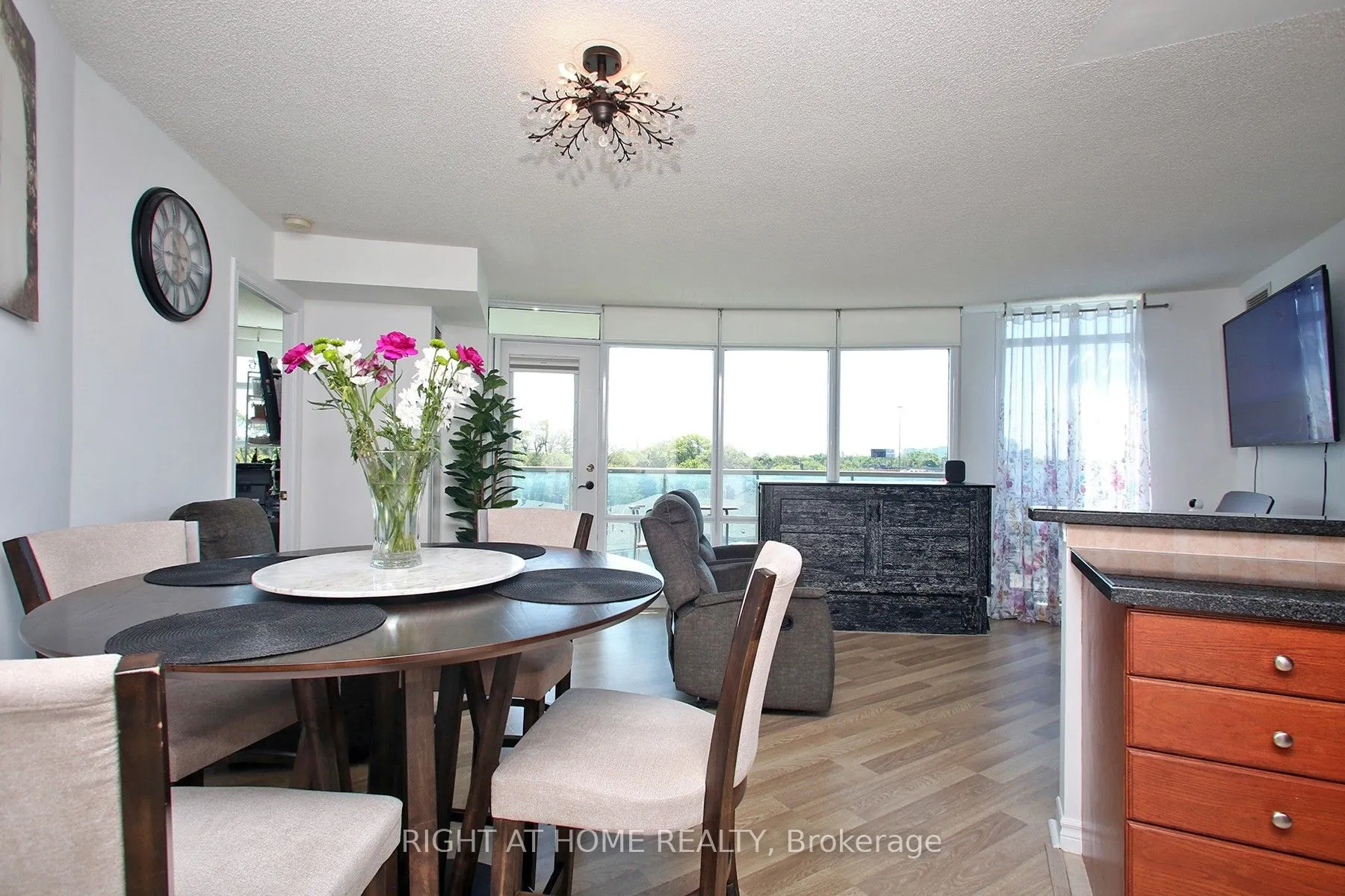 3830 Bathurst Street #505