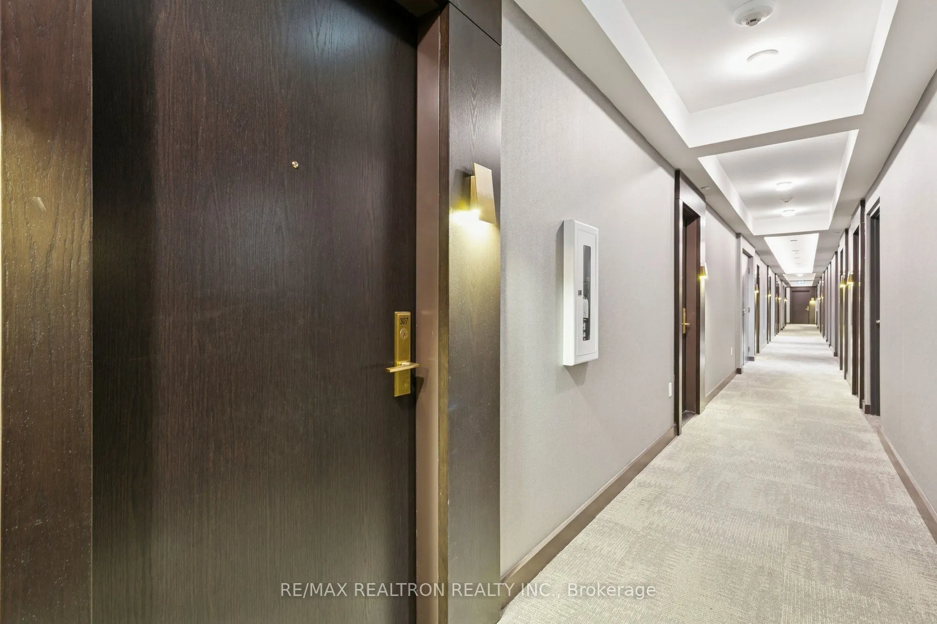 330 Richmond Street W #307