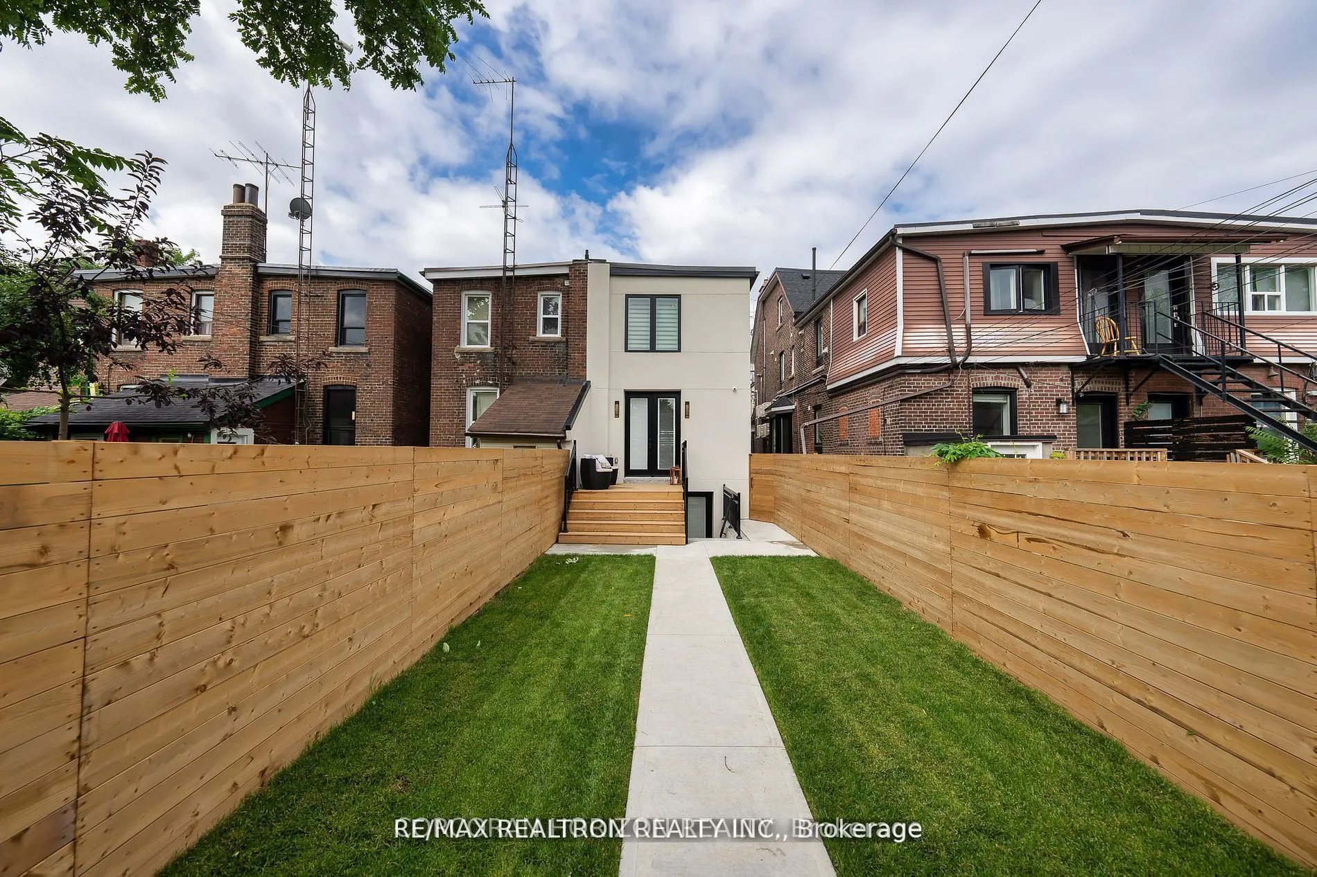 225 Christie Street