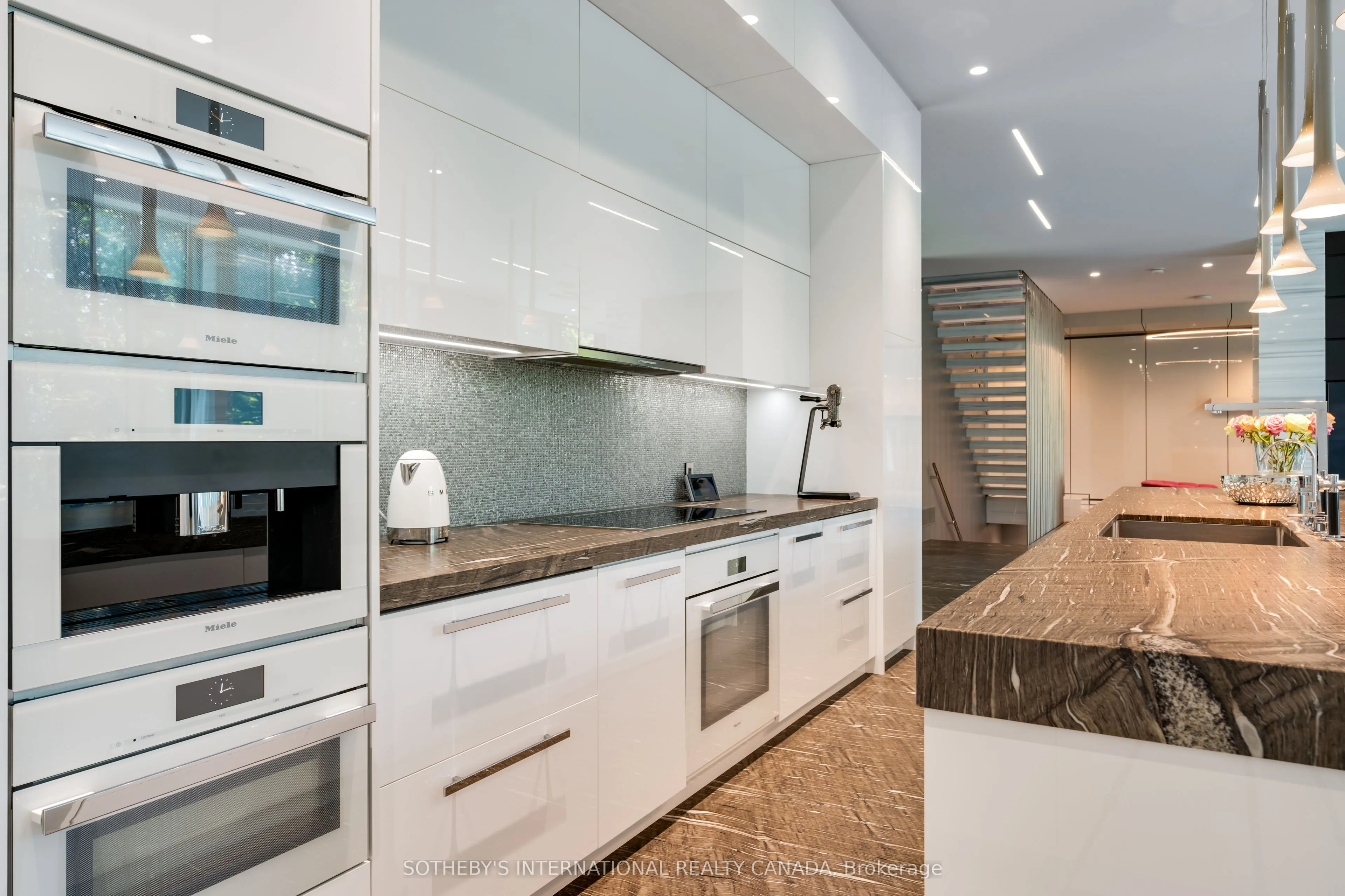130 Riverview Drive