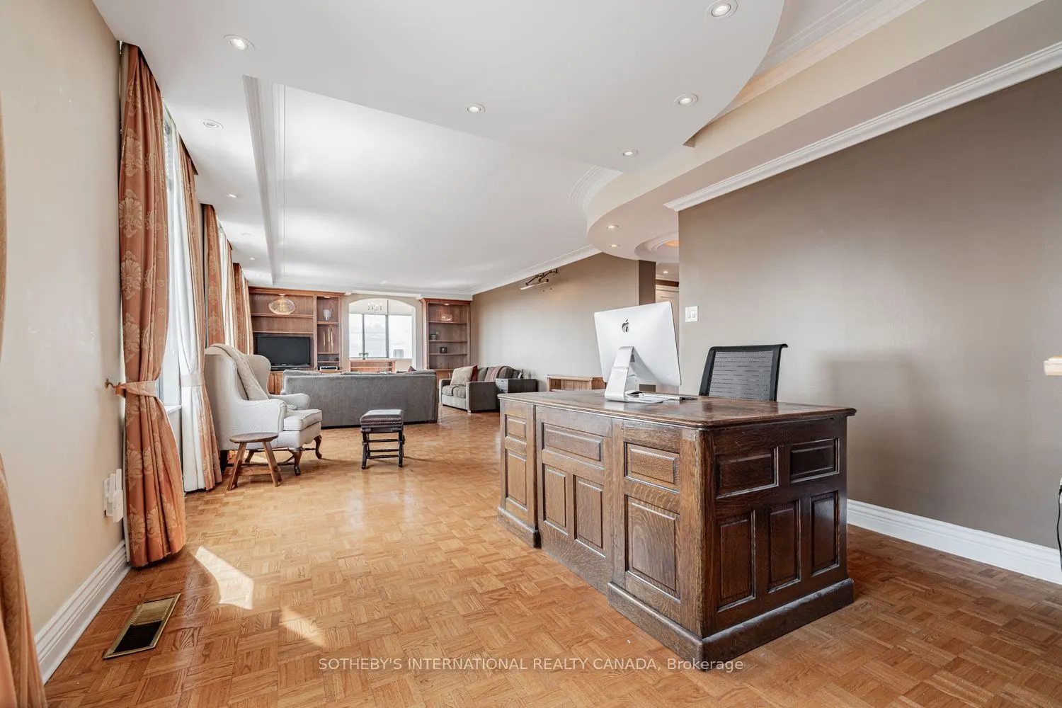 423 Avenue Road #13