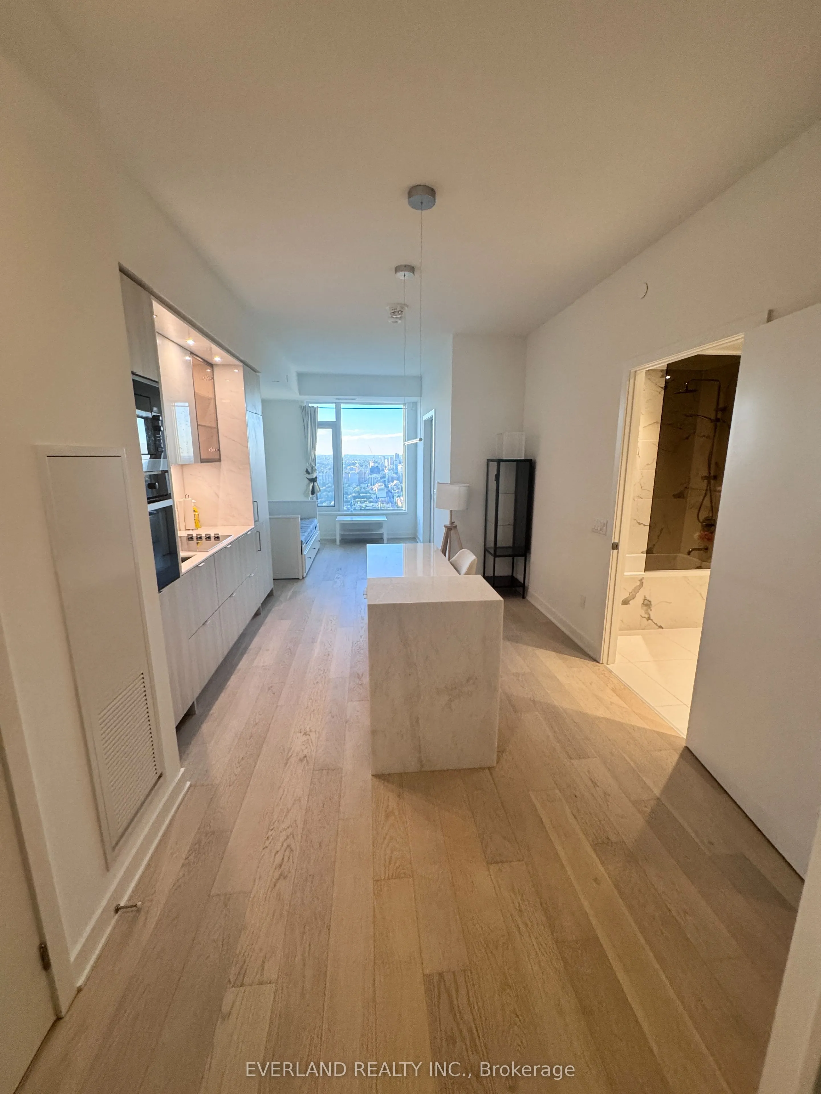11 Yorkville Avenue #4803