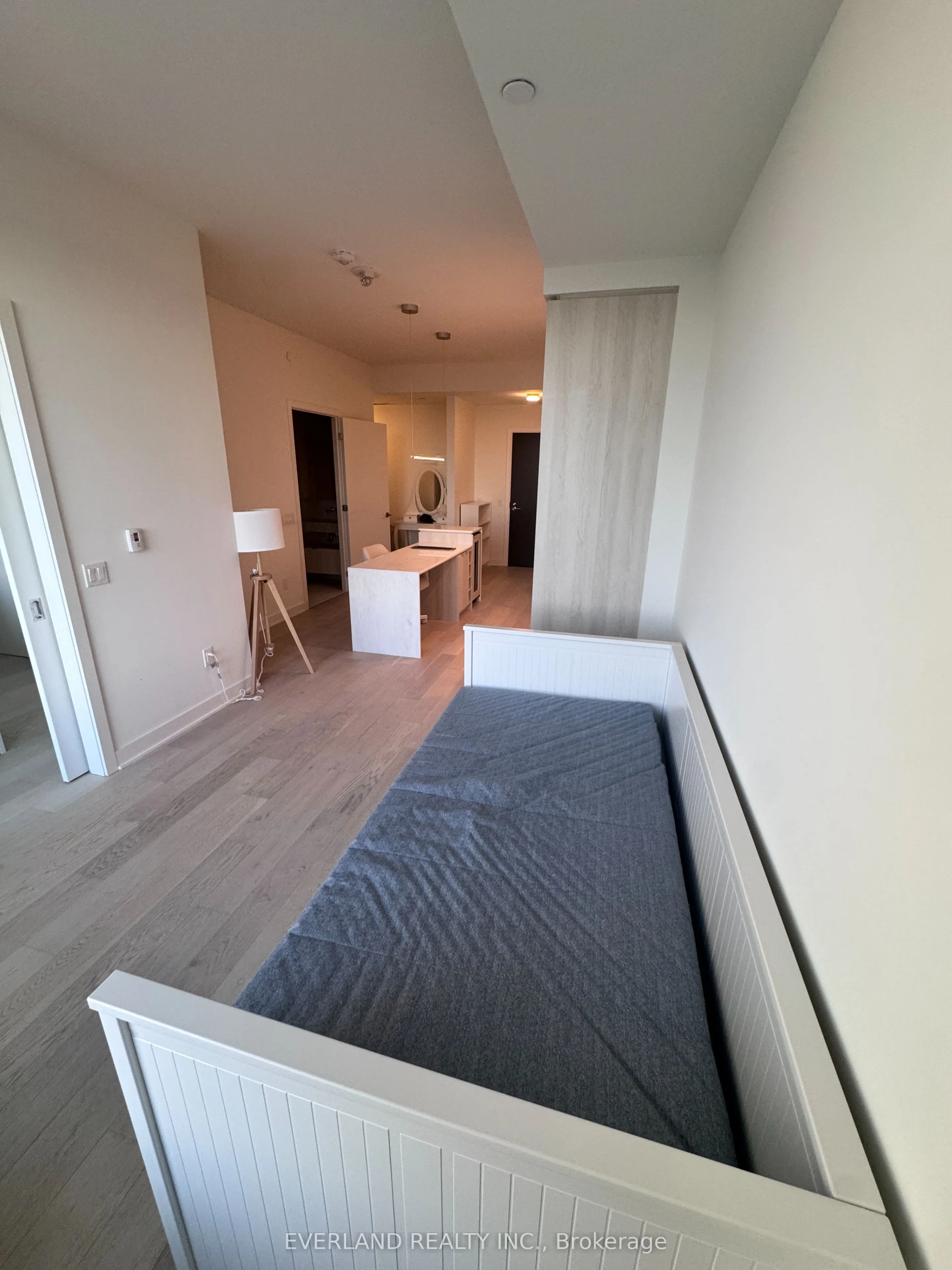 11 Yorkville Avenue #4803
