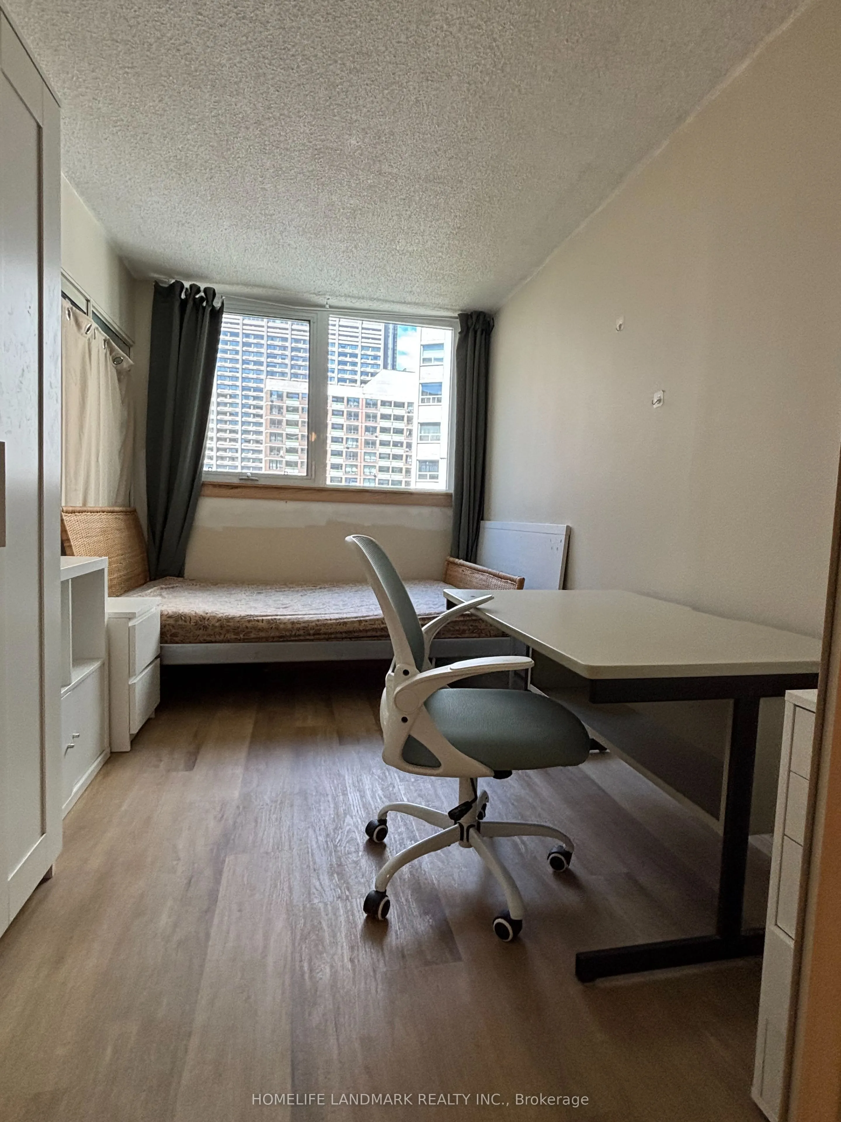 1055 Bay Street #1401