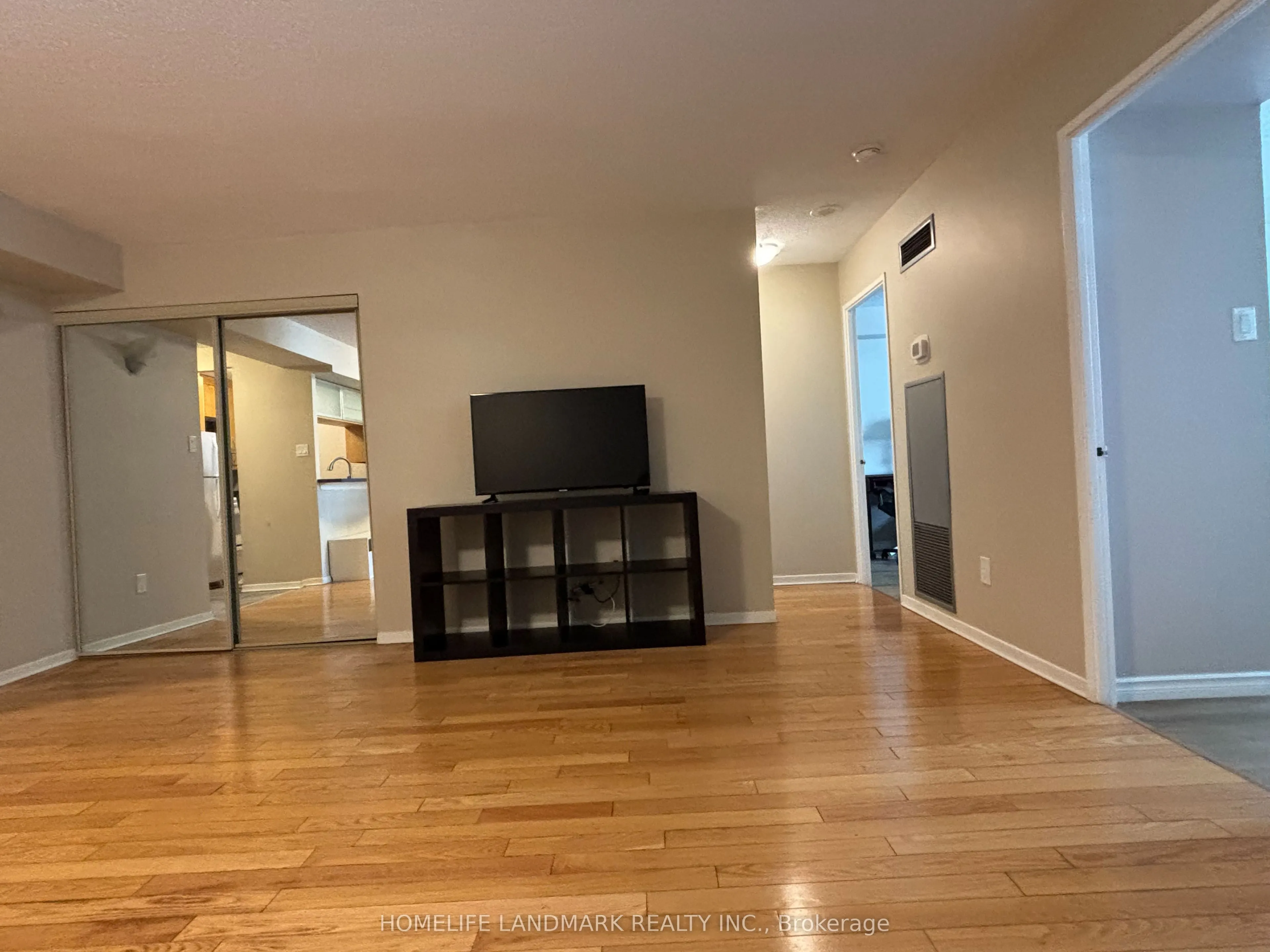 1055 Bay Street #1401