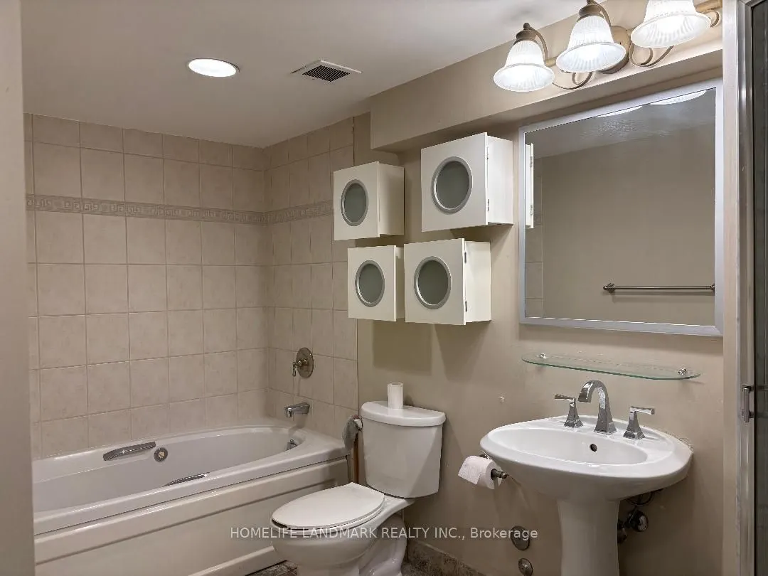 1055 Bay Street #1401