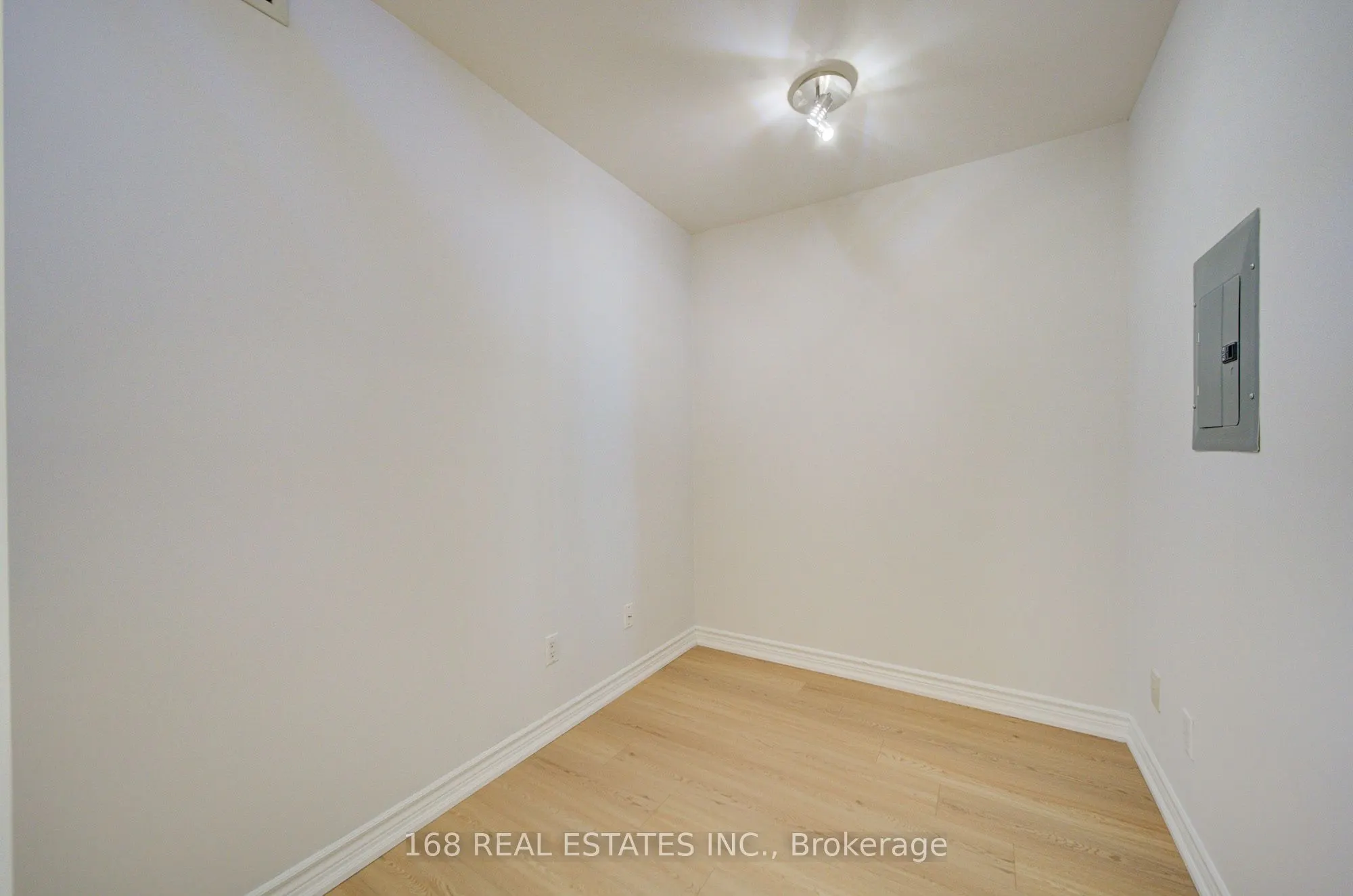 761 Bay Street #2809