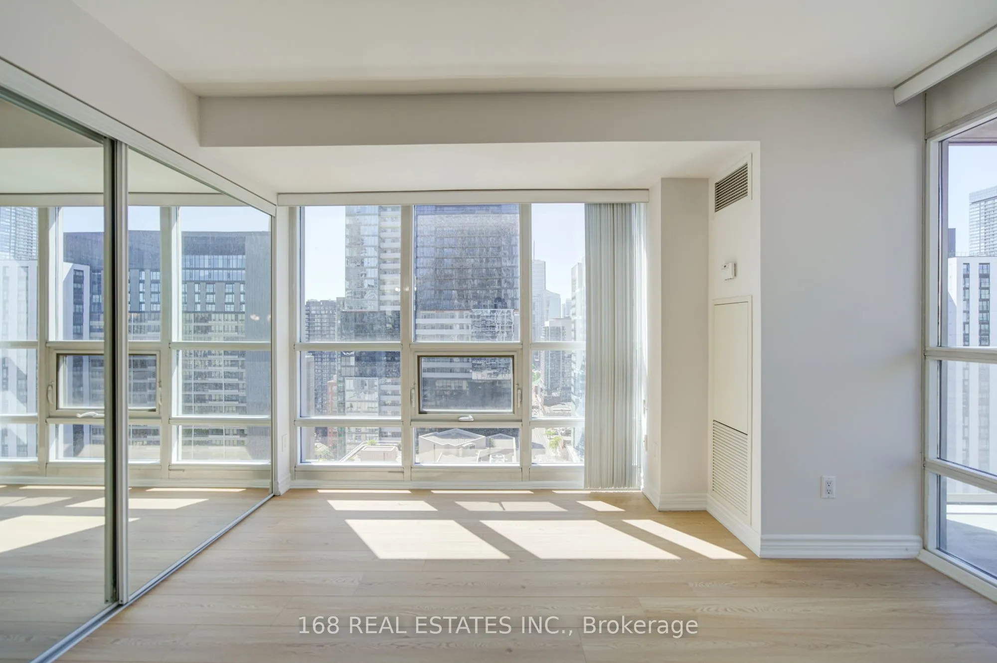 761 Bay Street #2809