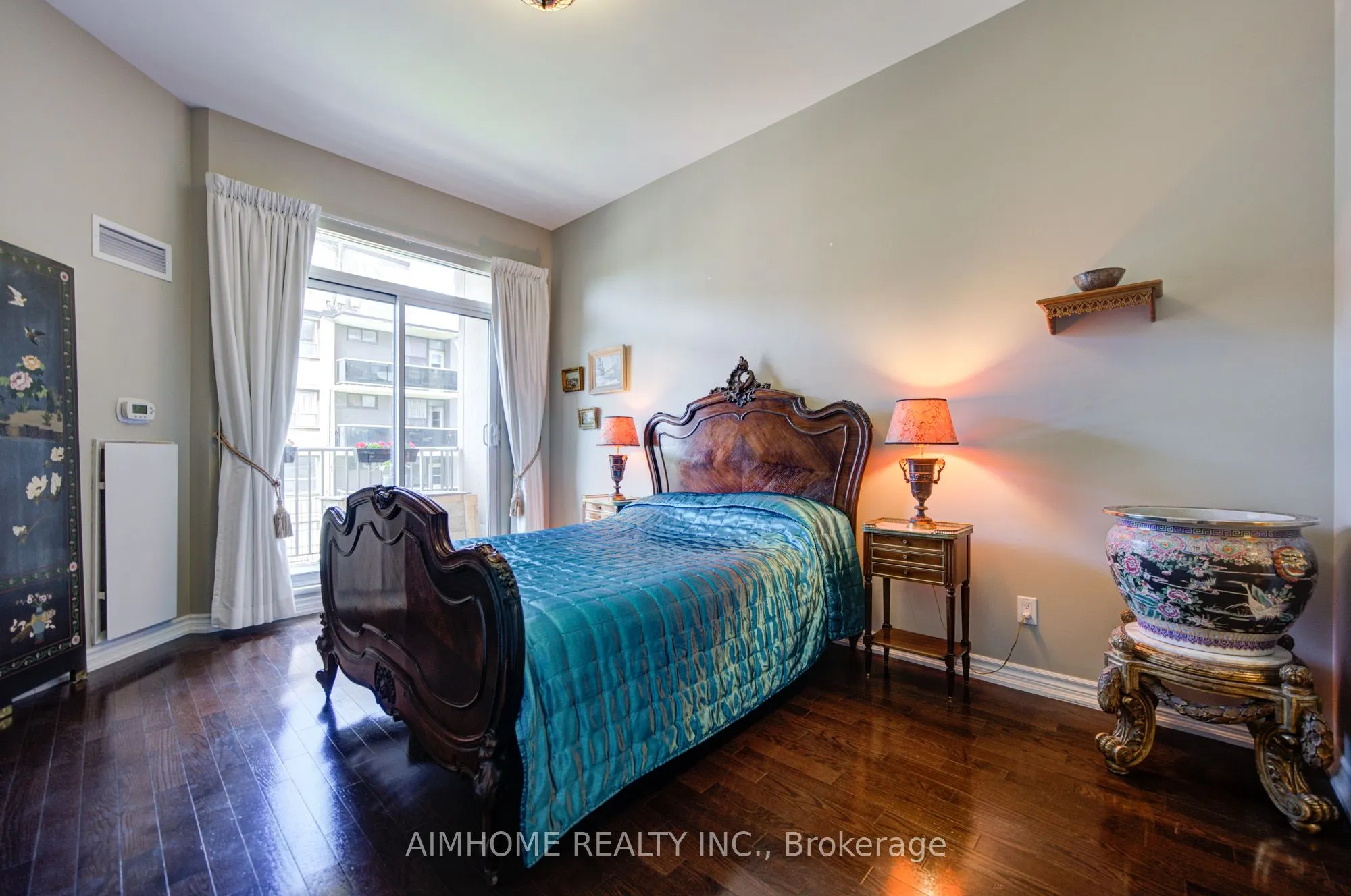 4200 Bathurst Street #609
