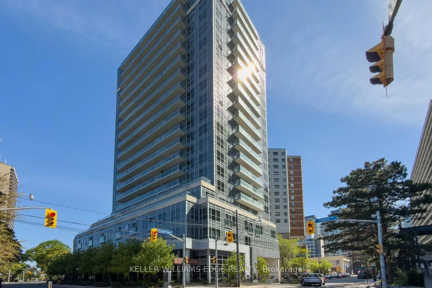 58 Orchard View Boulevard #707