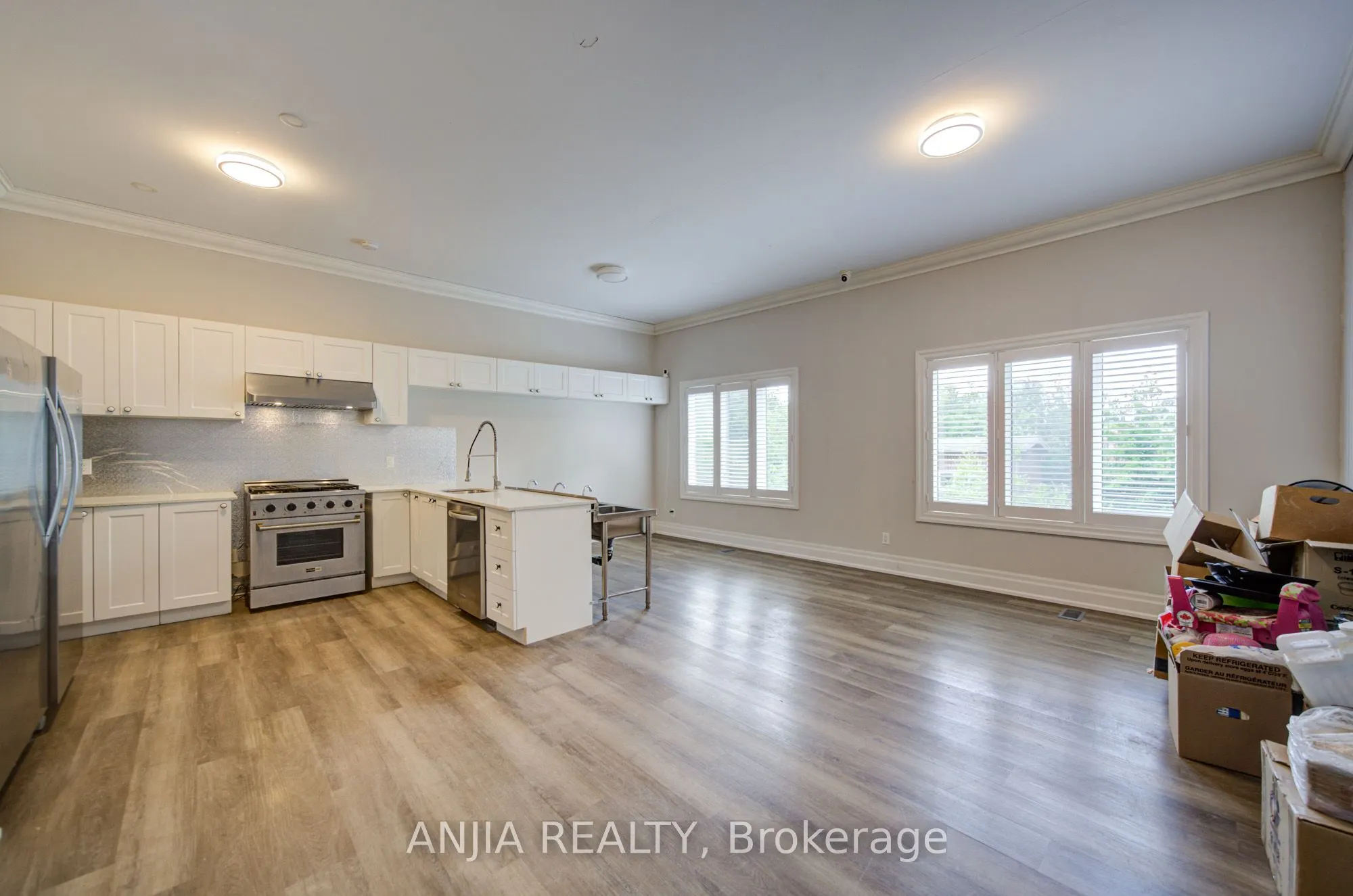 2652 Victoria Park Avenue