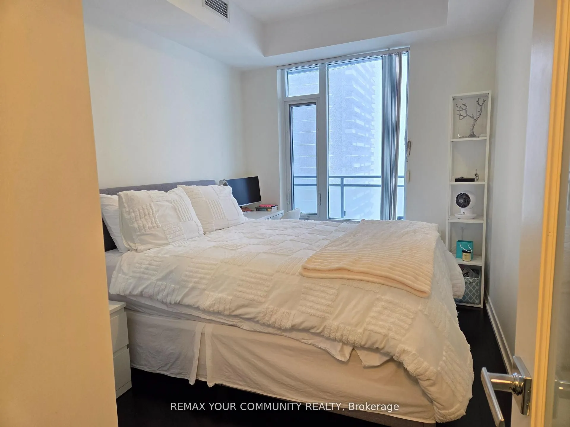 21 Widmer Street #2302