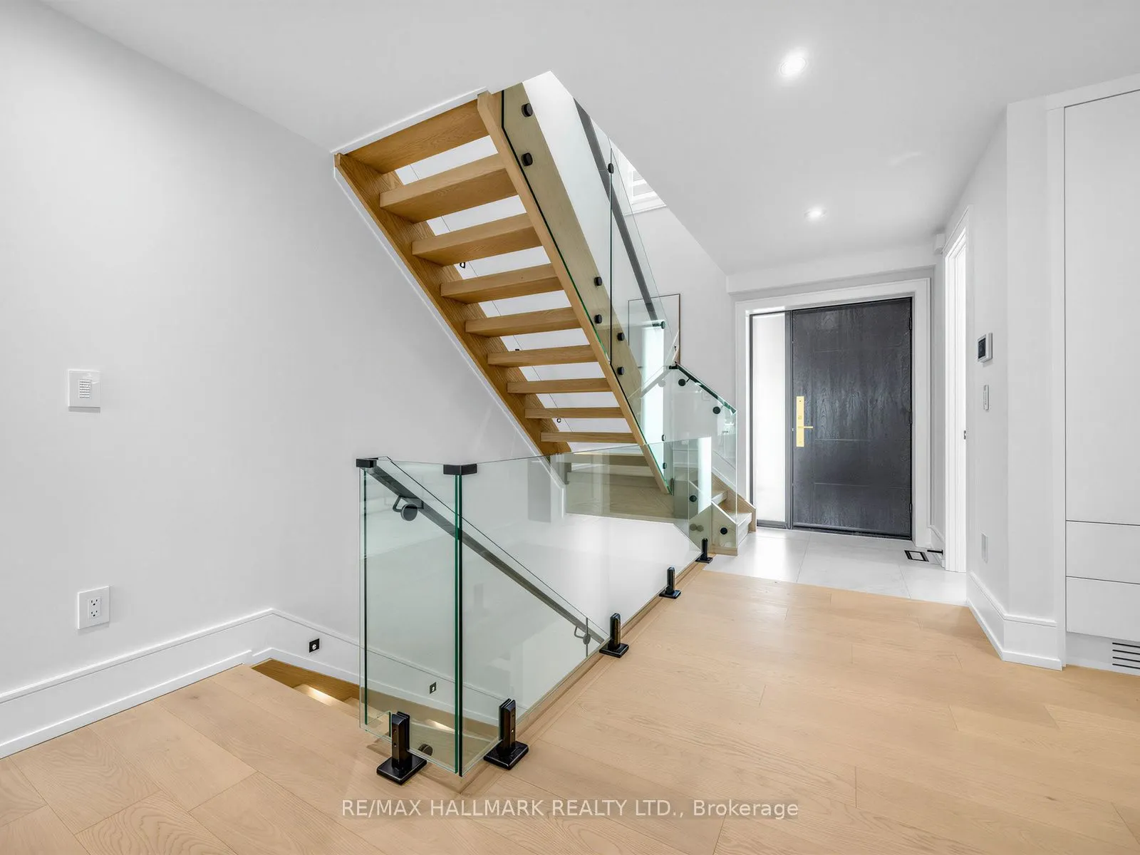 30 Kellythorne Drive