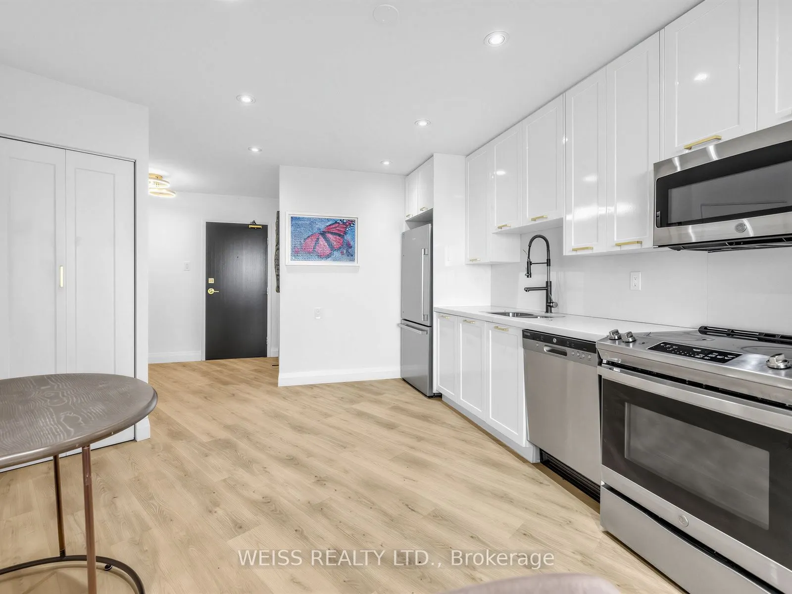 150 Neptune Drive #1405
