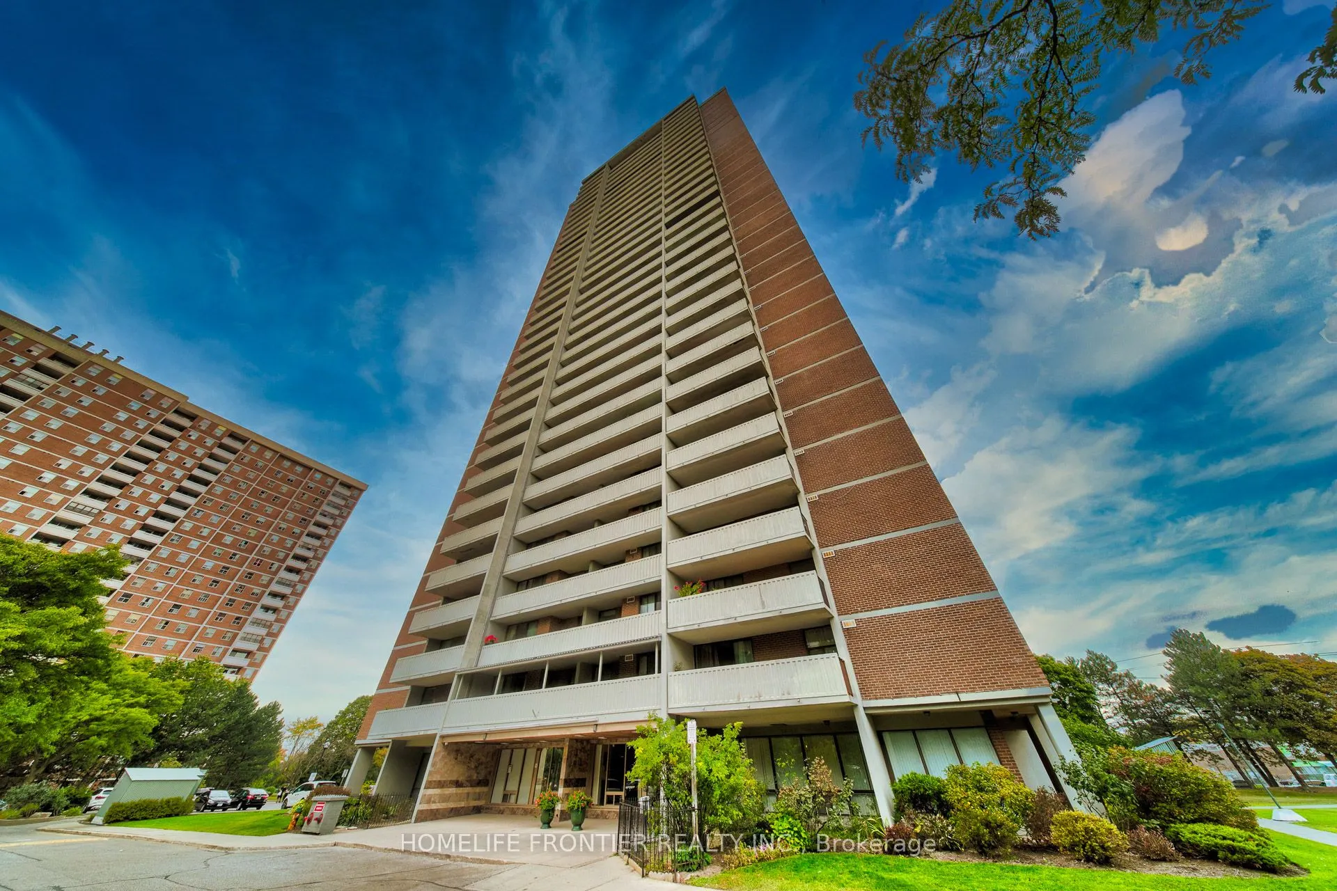 10 Tangreen Court #608