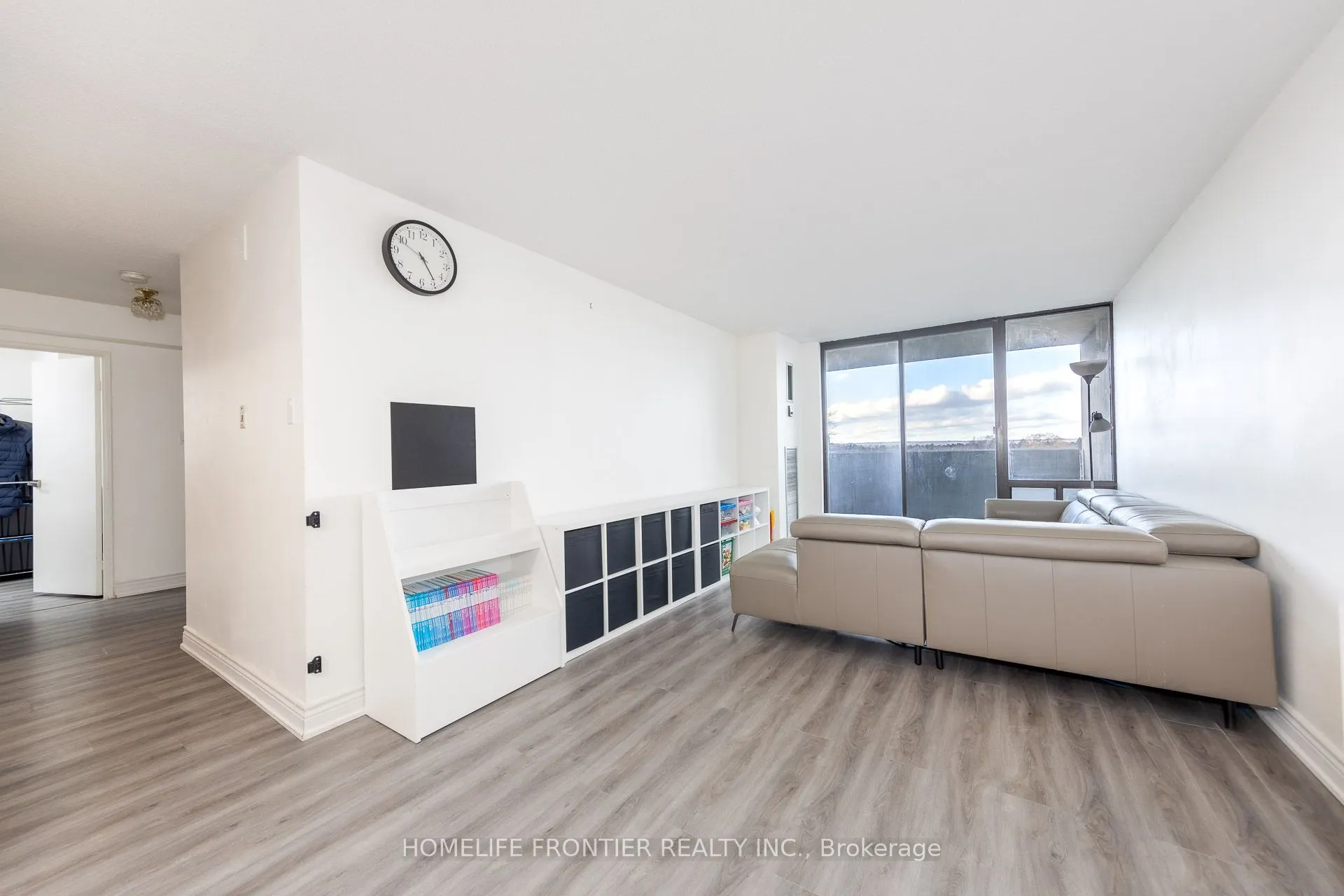 10 Tangreen Court #608