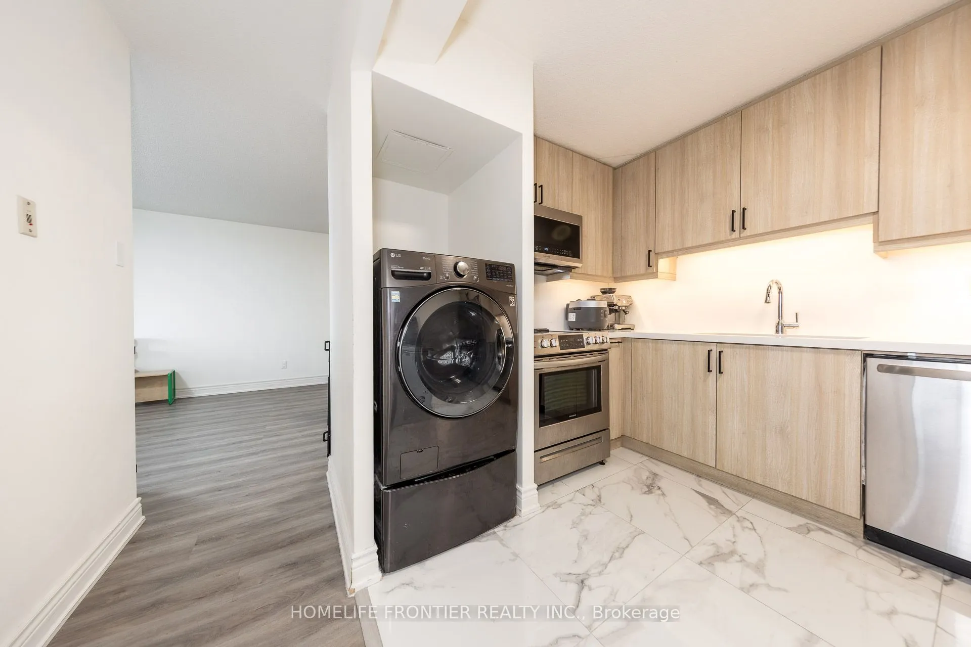 10 Tangreen Court #608