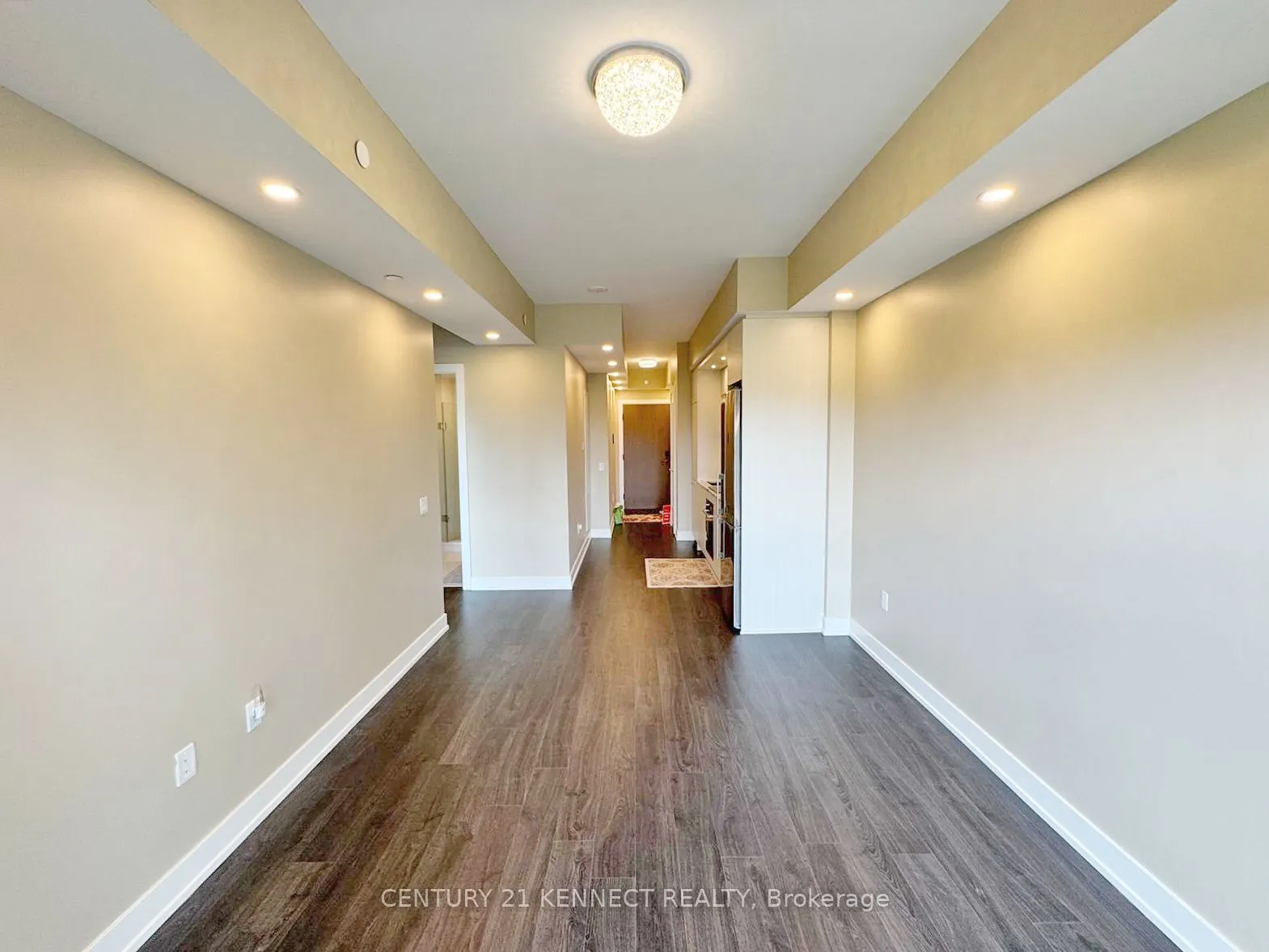30 Inn On The Park Drive #706