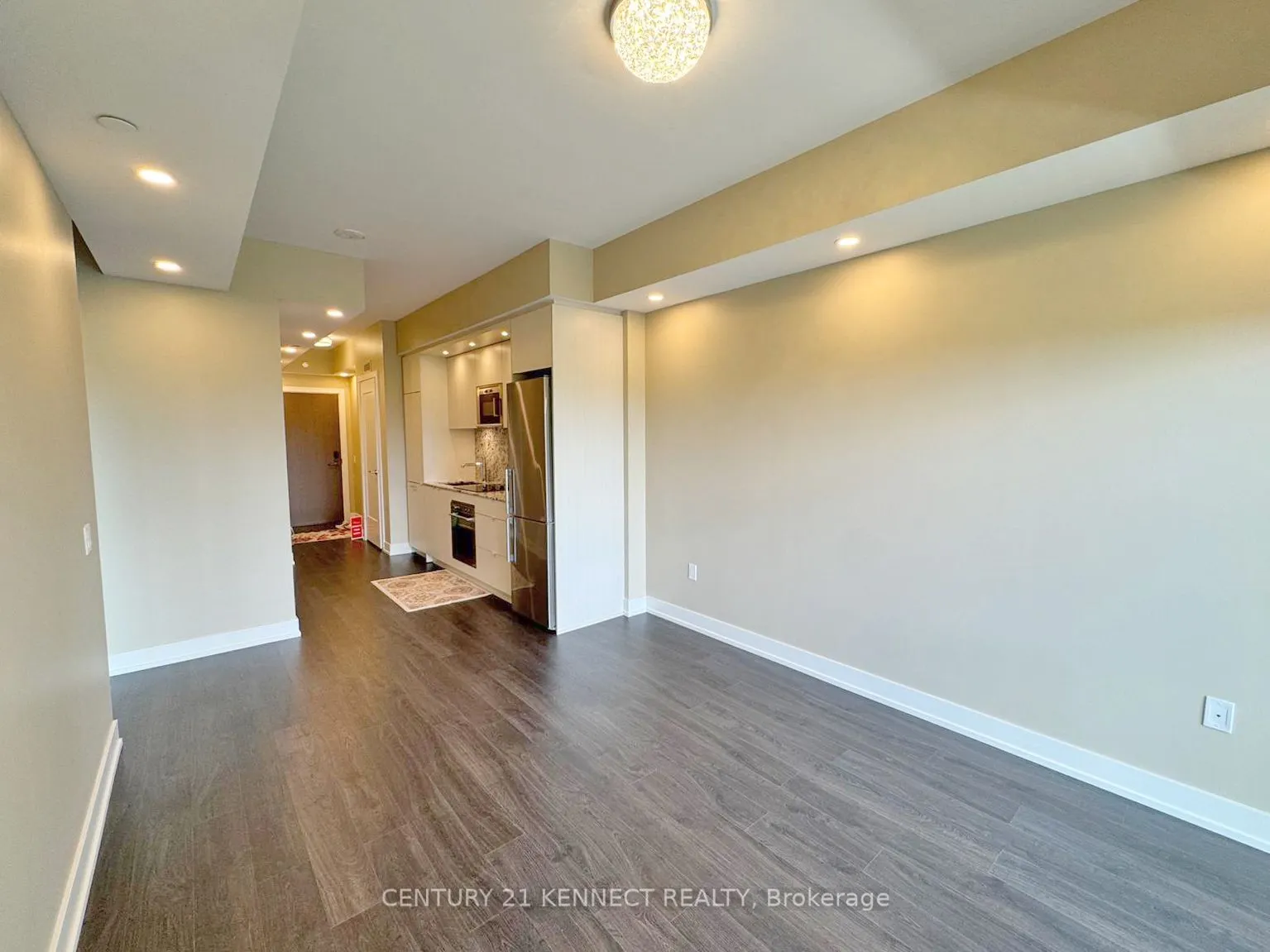 30 Inn On The Park Drive #706