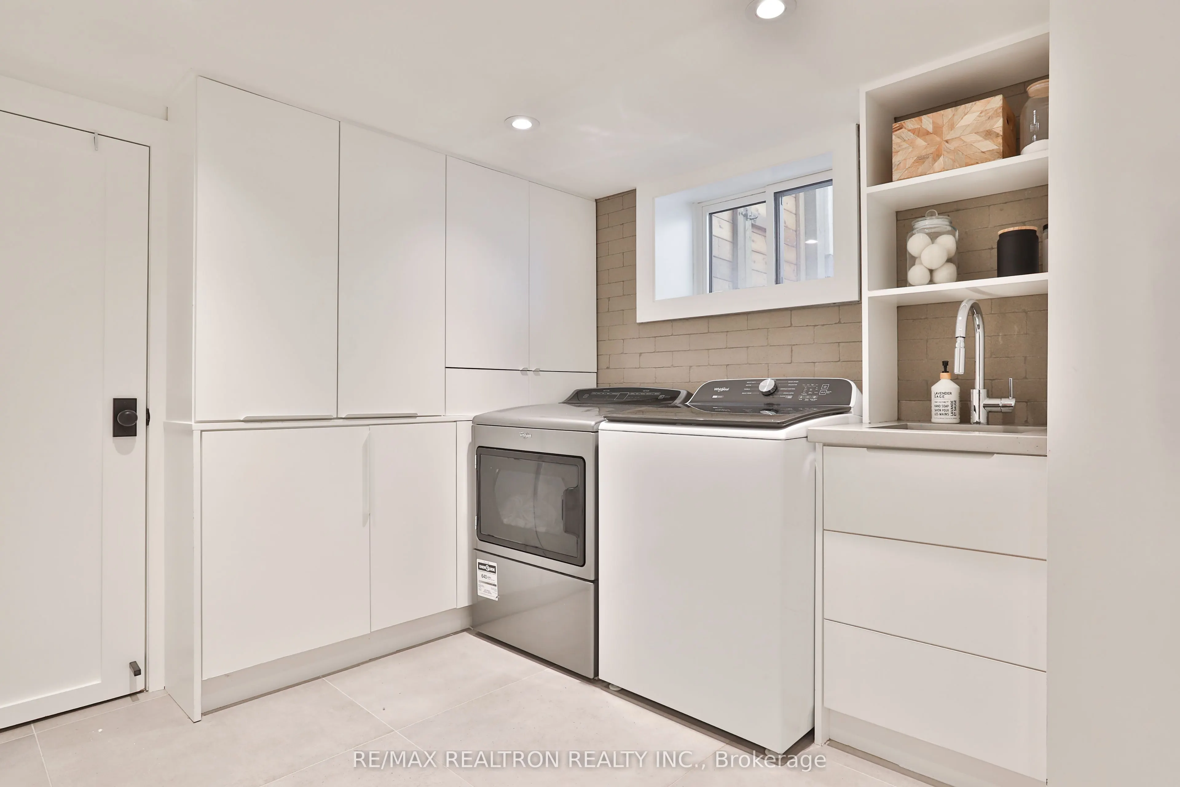 46 Gloucester Grove