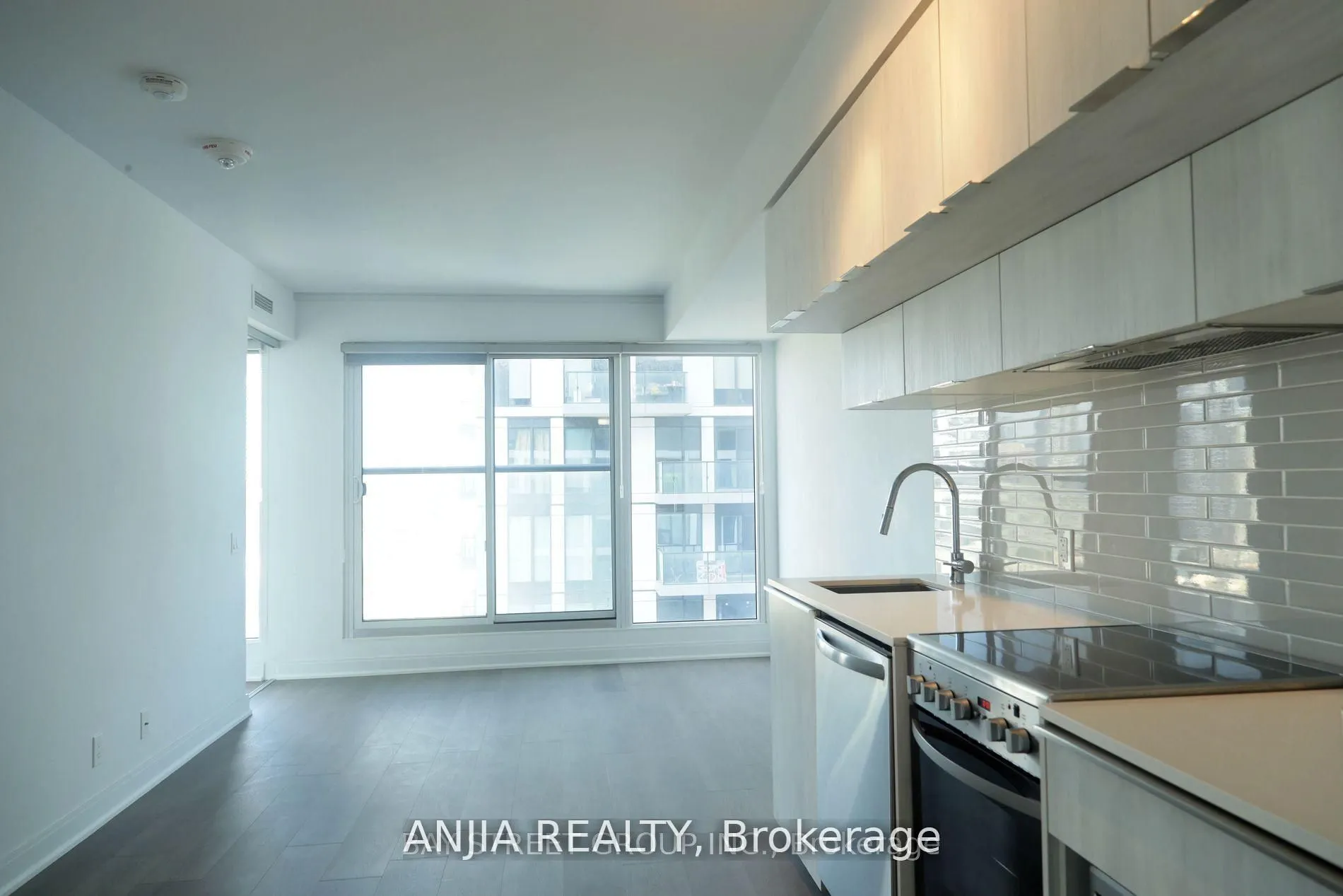 181 Dundas Street E #2711-1BR