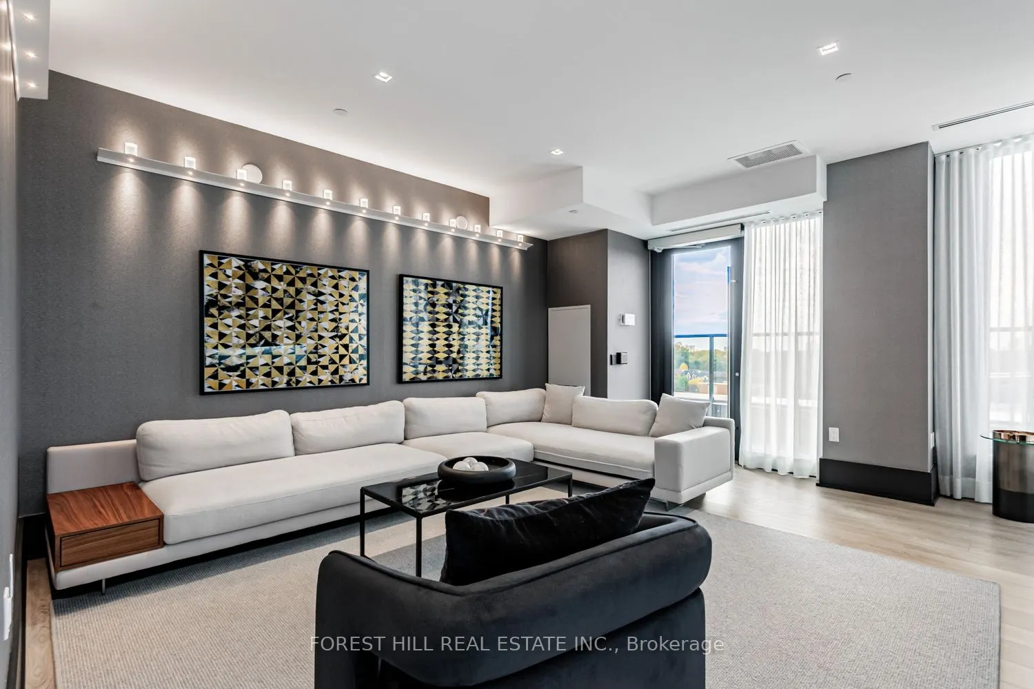 250 Lawrence Avenue W #703