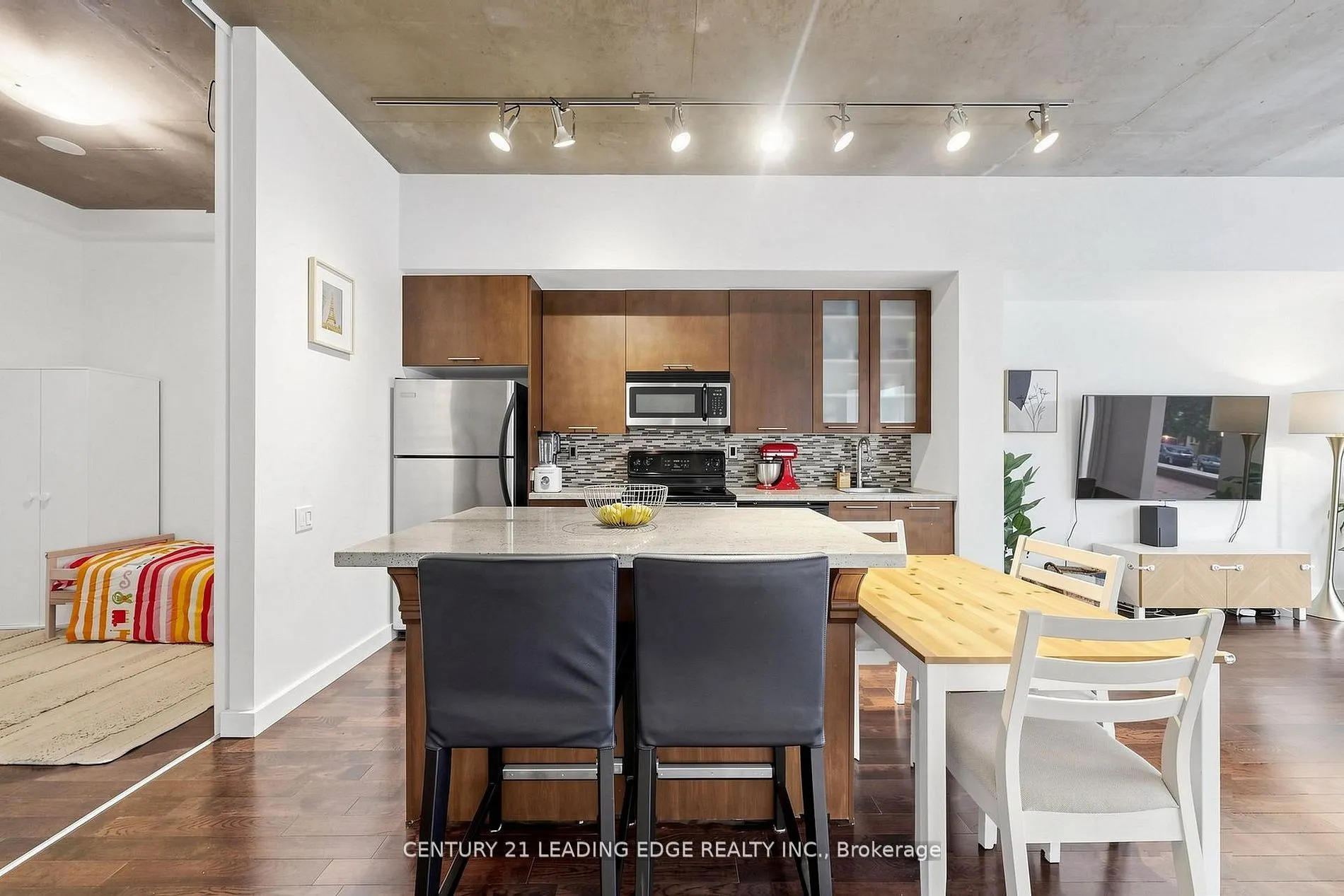 33 Mill Street #210