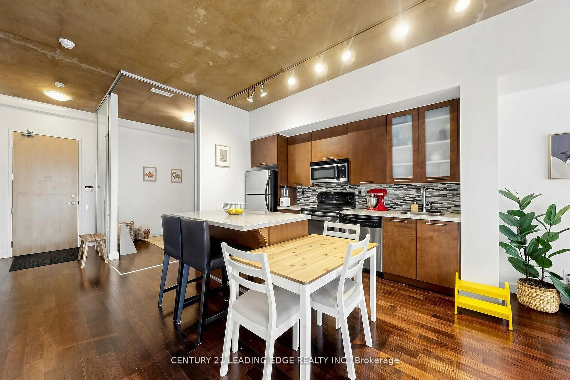 33 Mill Street #210