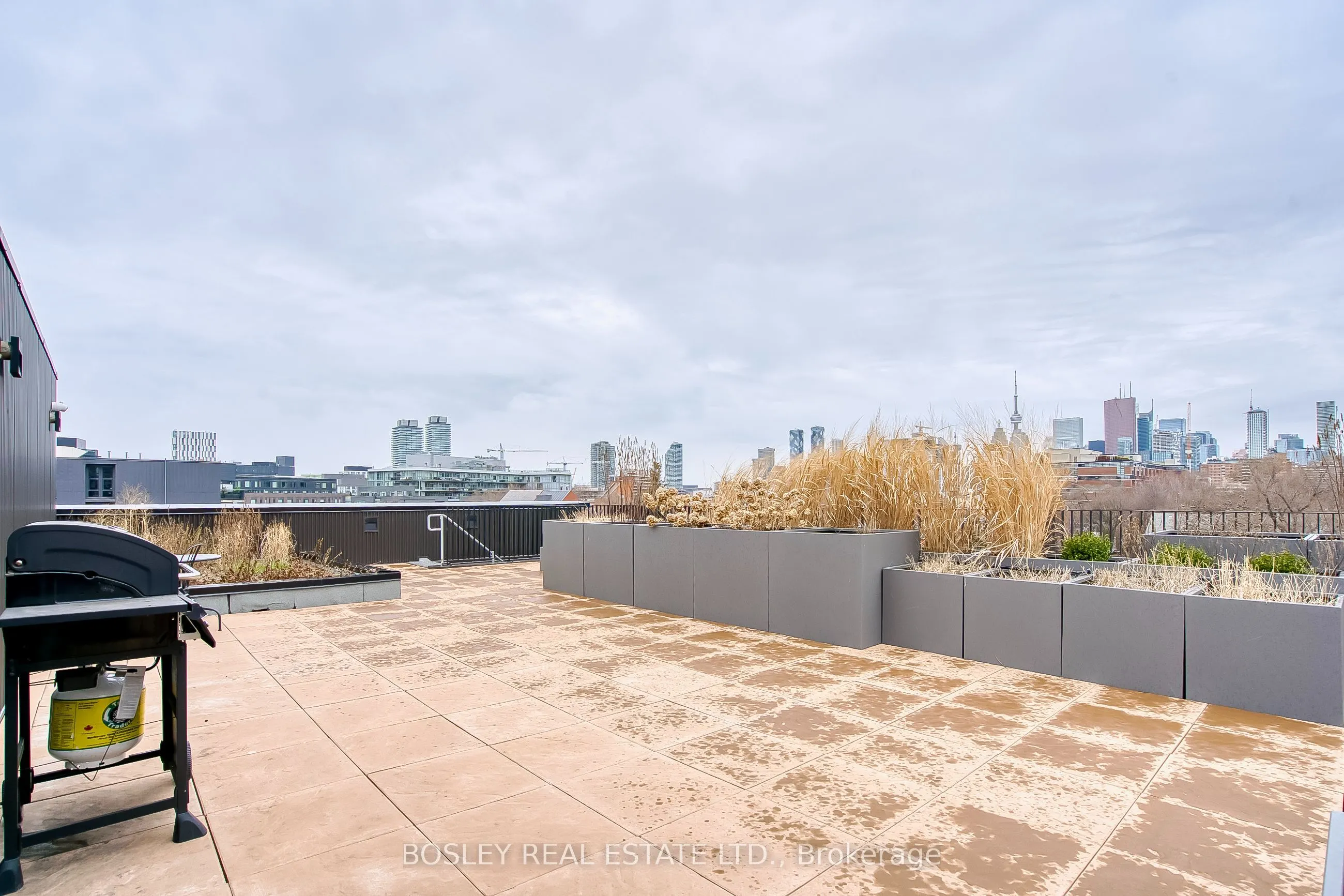 41 River Street #25