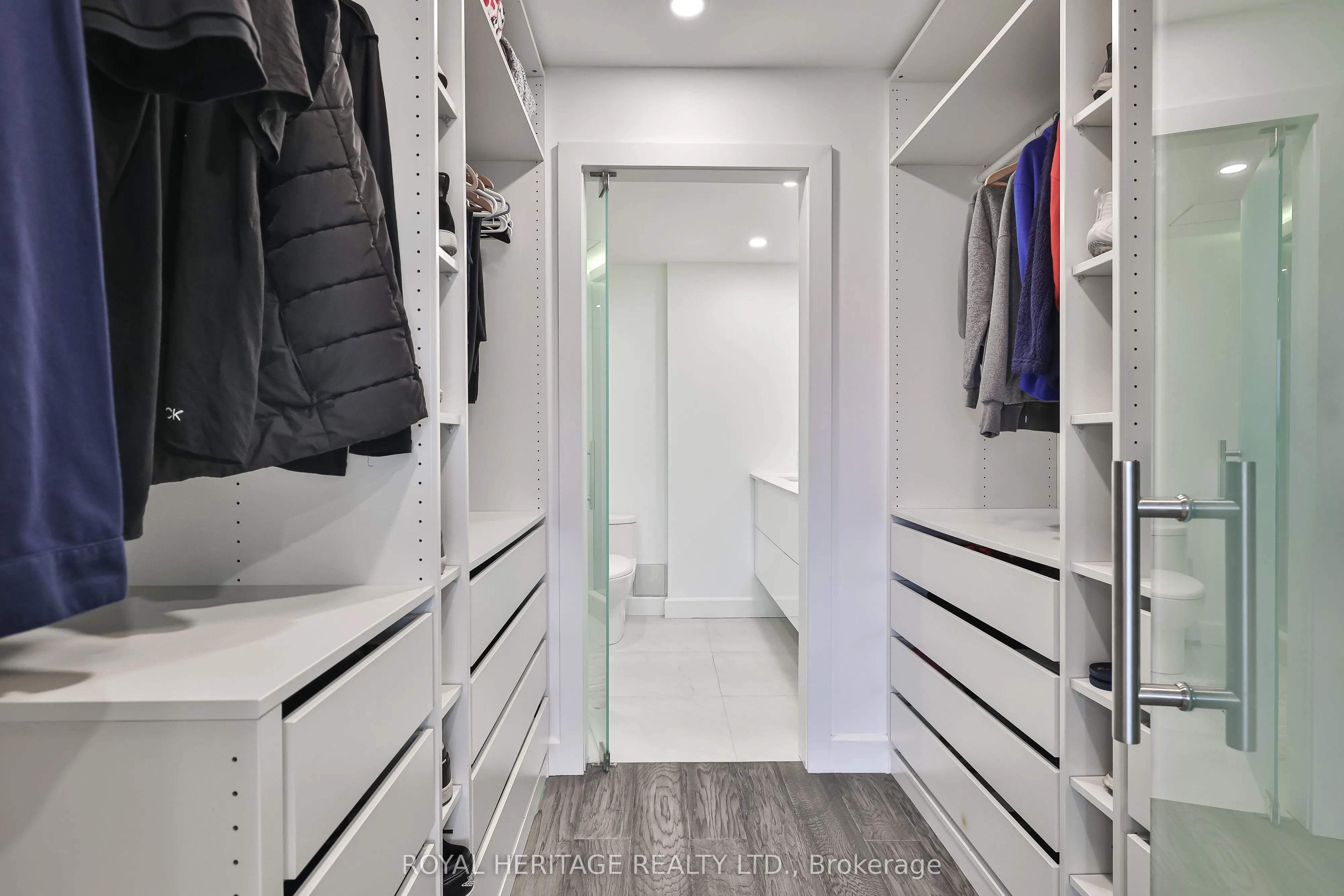 10 Torresdale Avenue #801
