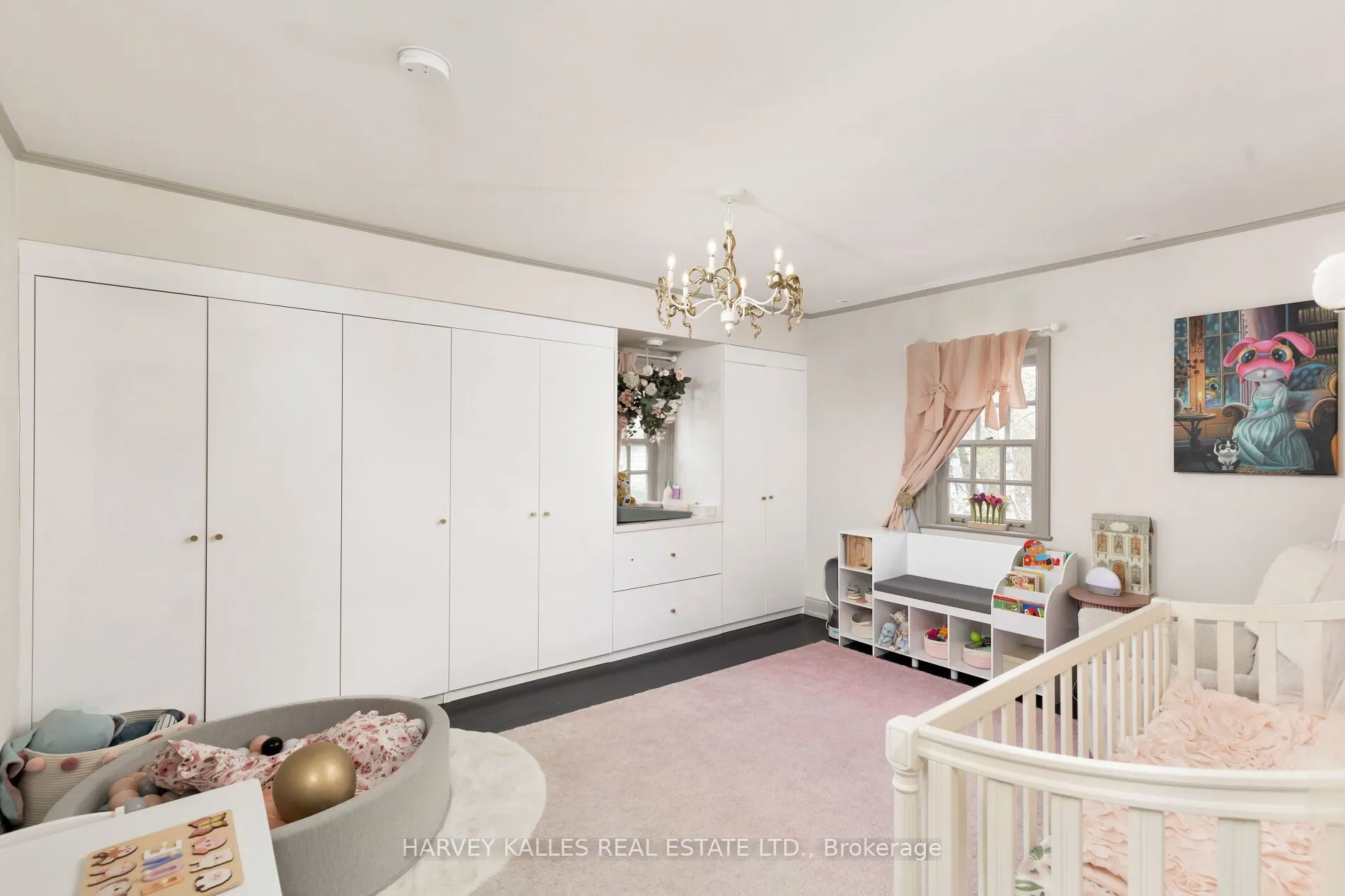 470 Russell Hill Road