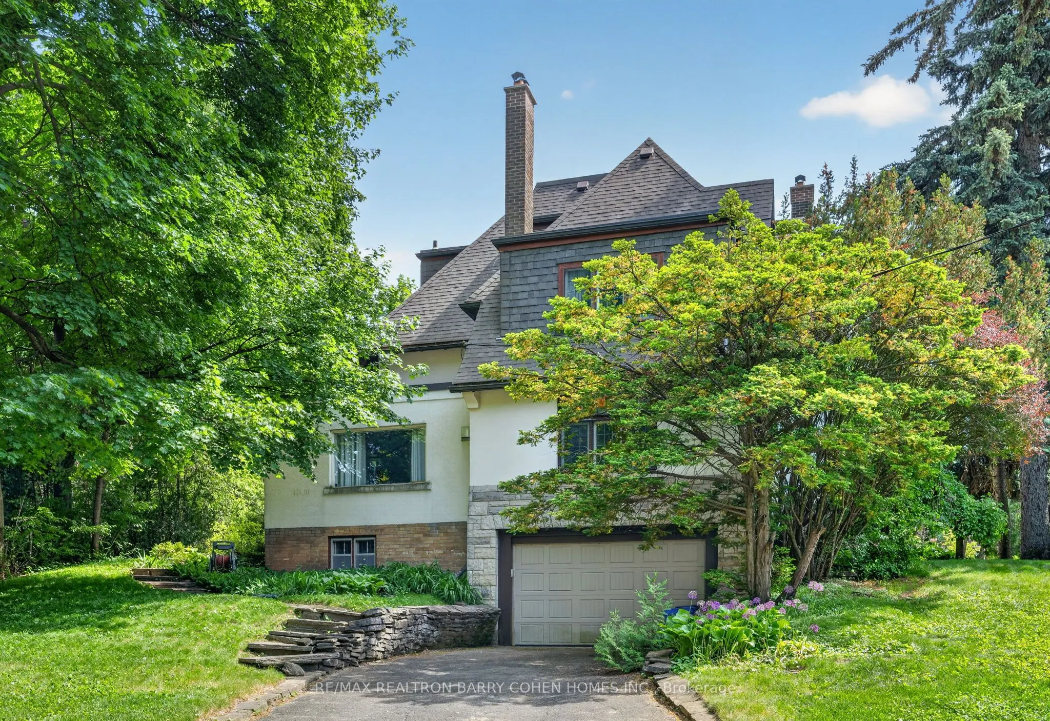 29 Strathgowan Crescent