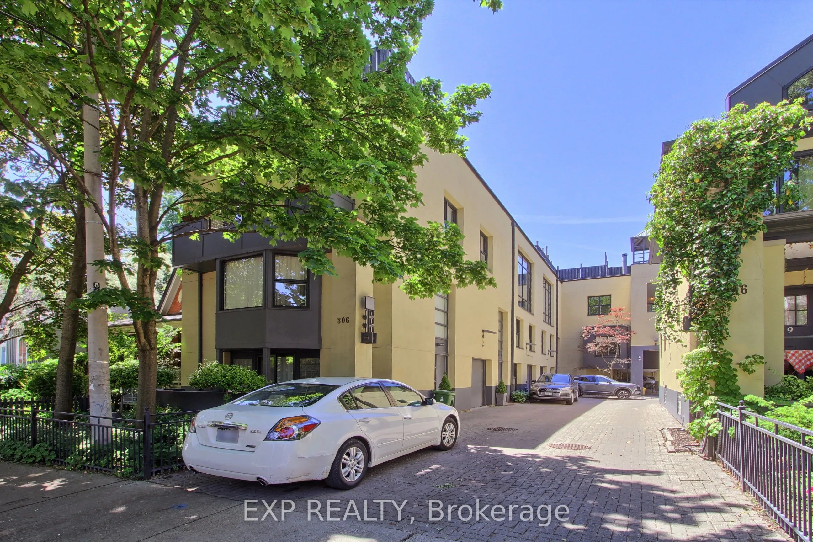 306 Sackville Street #4