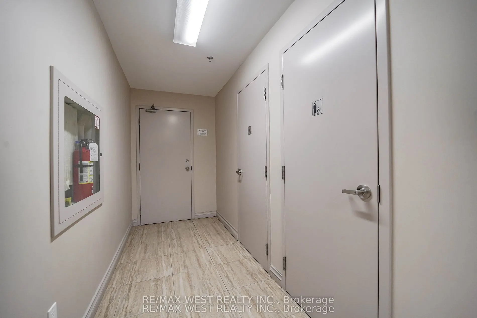 800 Sheppard Avenue W #C3