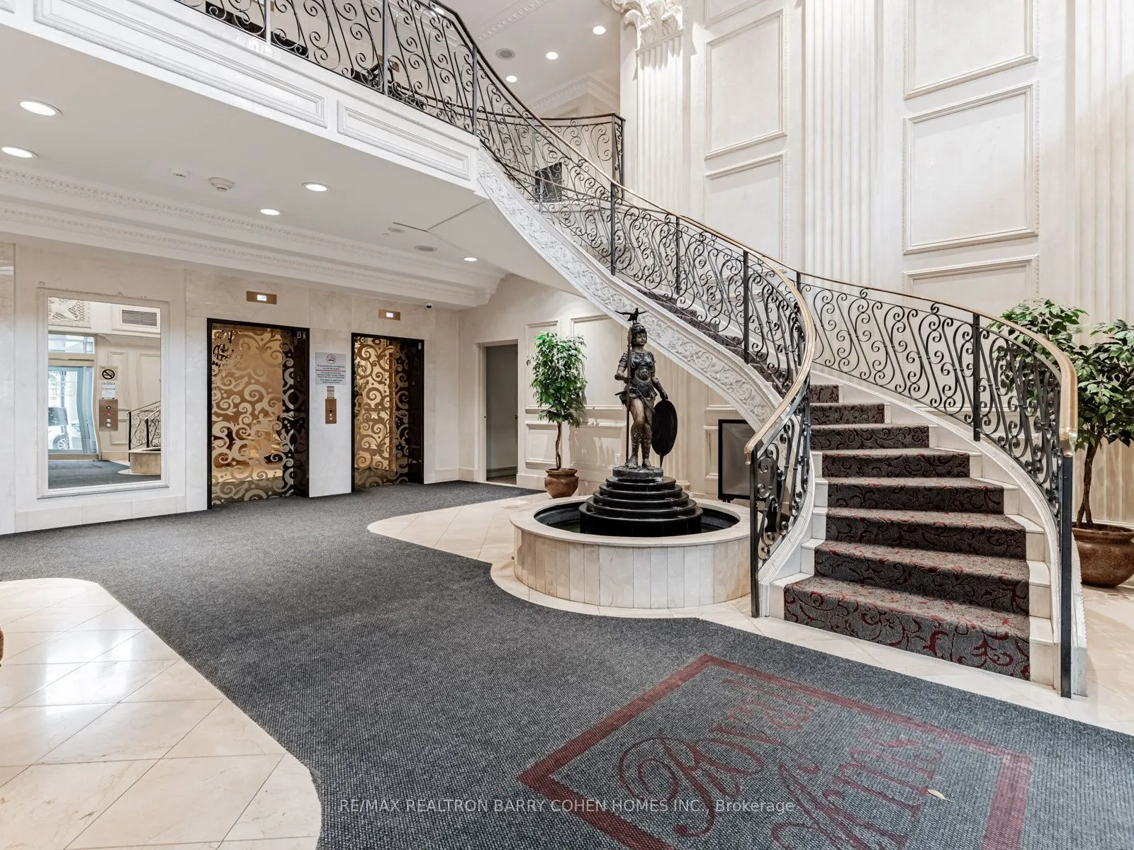 5418 Yonge Street #812