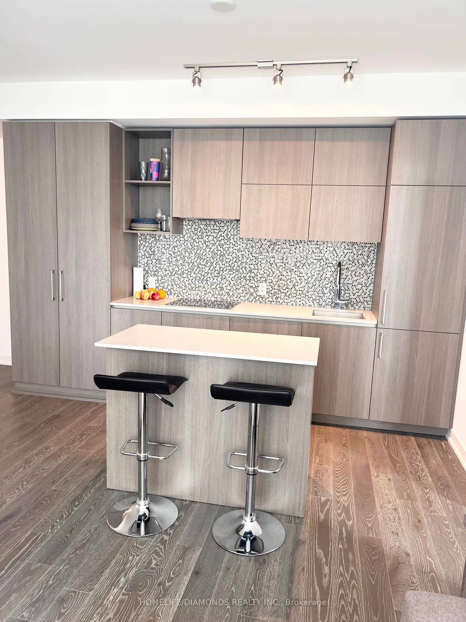 1 Yorkville Avenue #3302