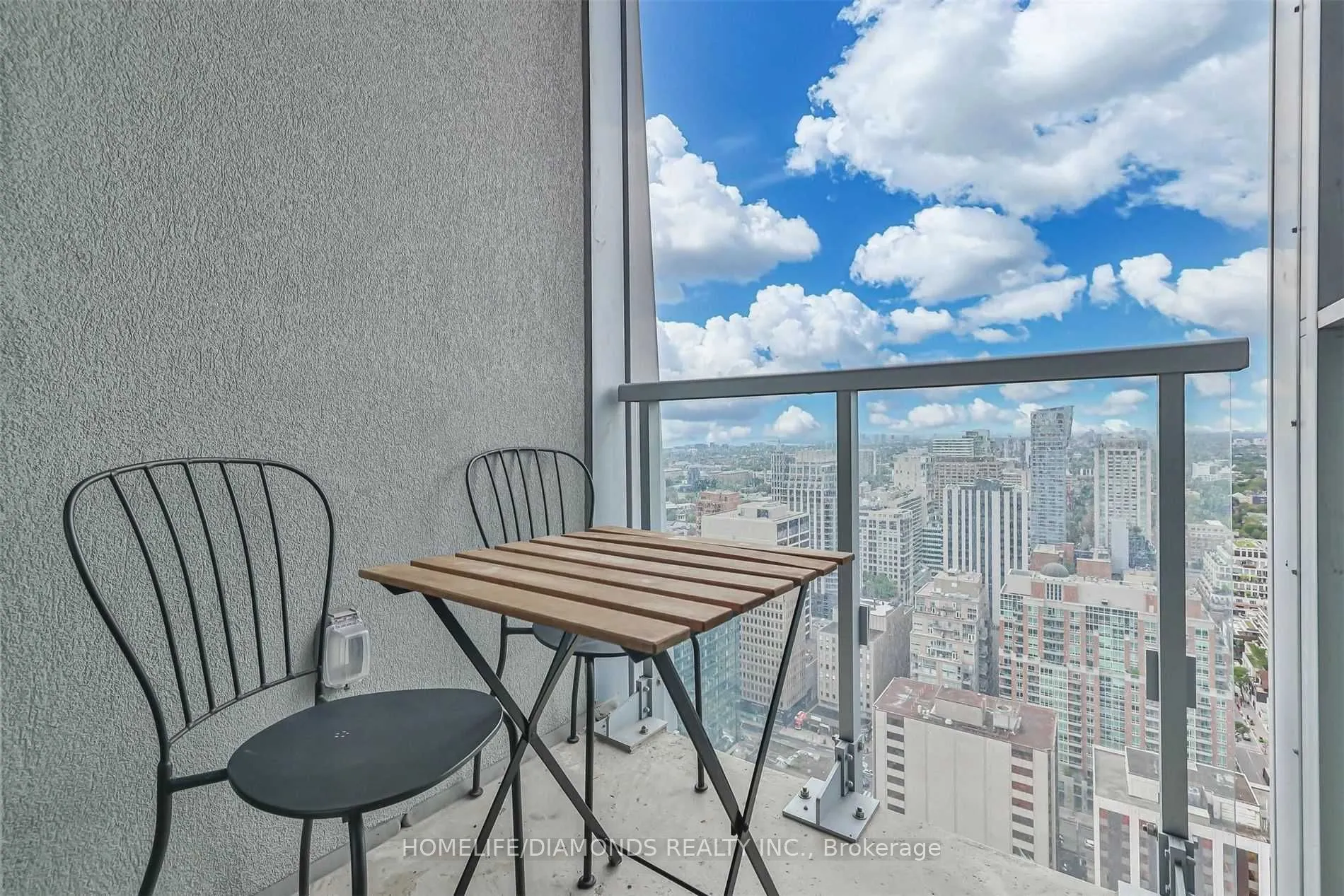 1 Yorkville Avenue #3302