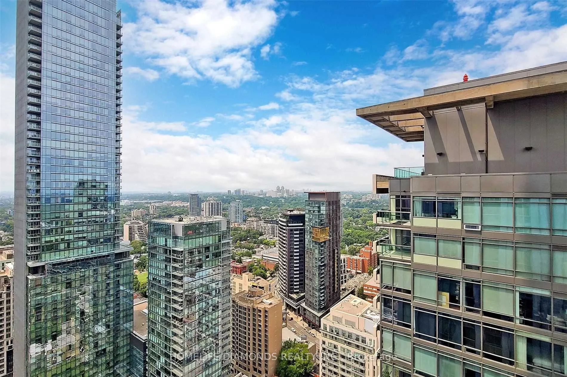 1 Yorkville Avenue #3302
