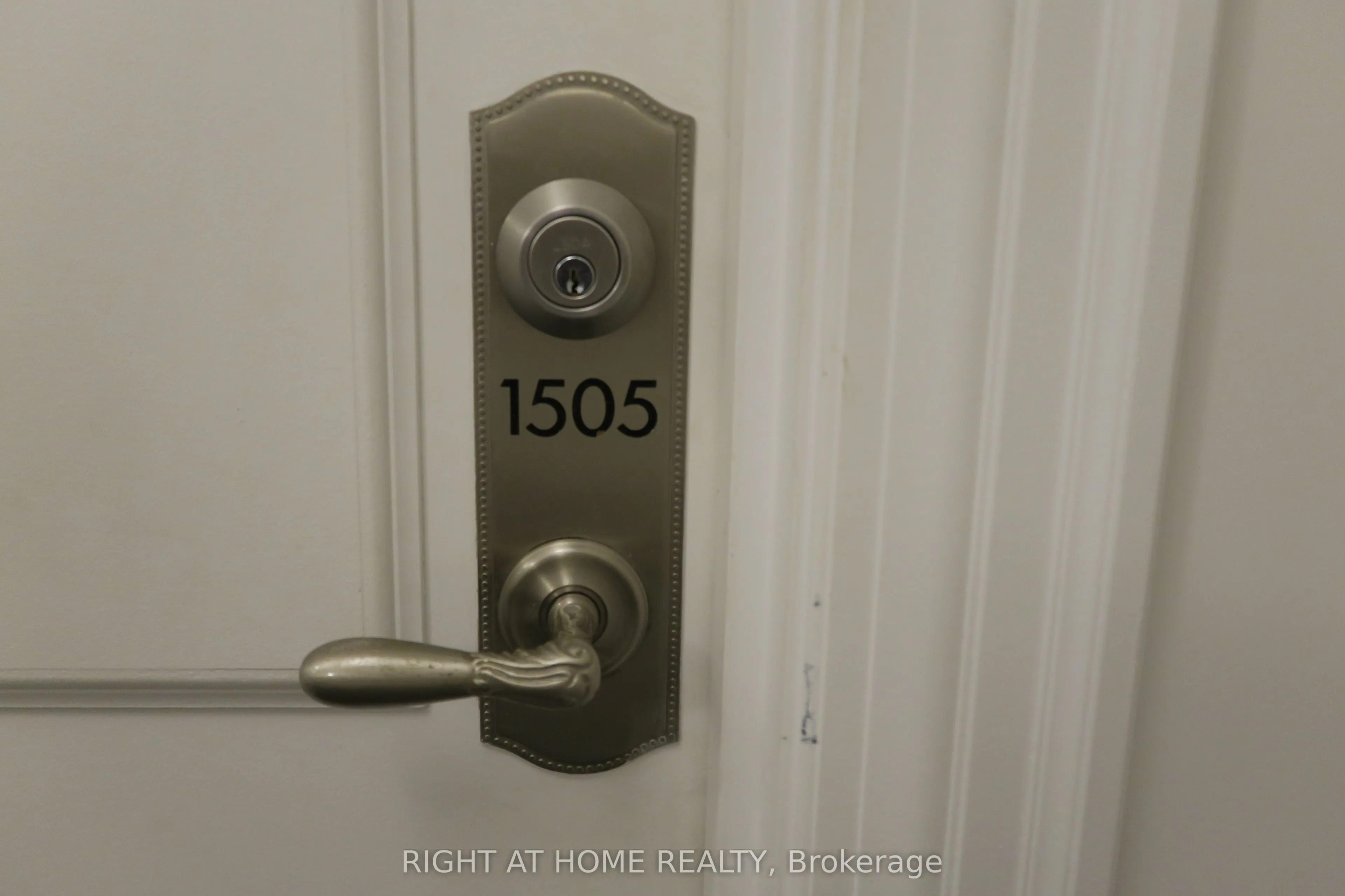 15 Greenview Avenue #1505