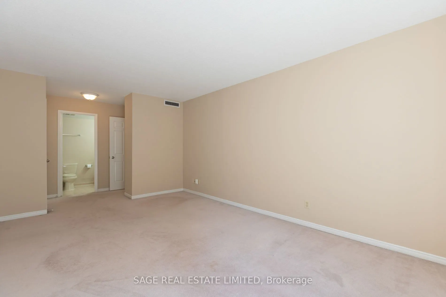 25 George Street #302