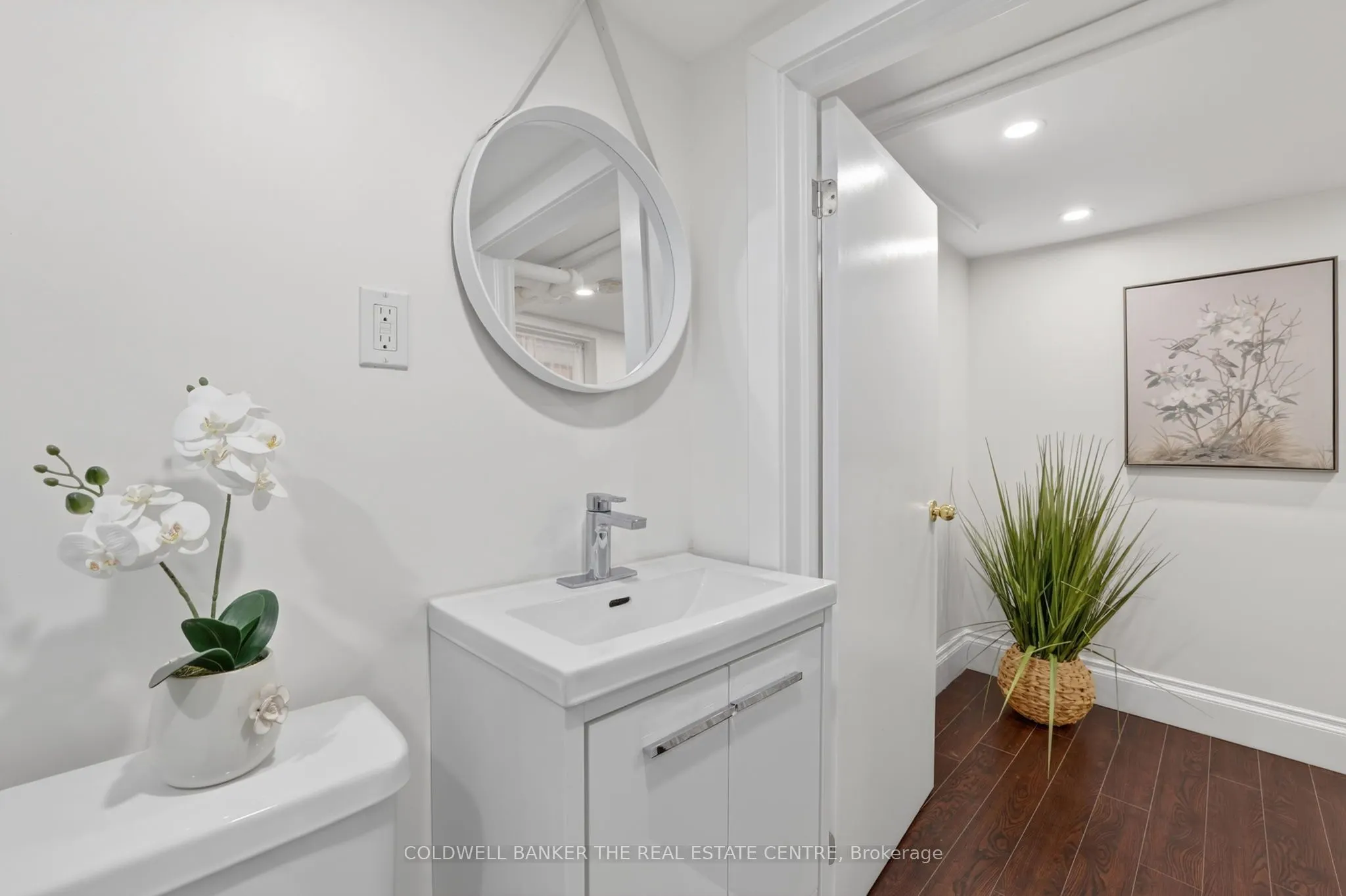 93B Douglas Crescent #B