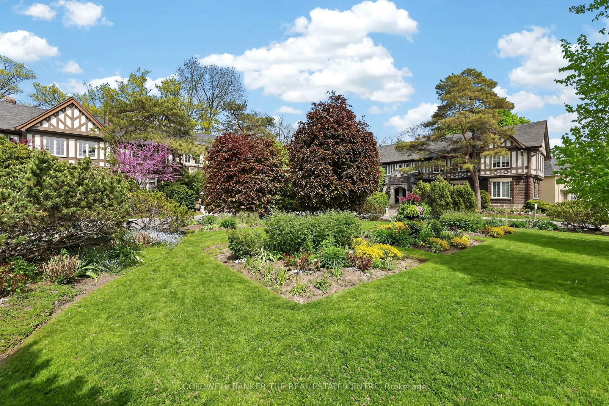 93B Douglas Crescent #B
