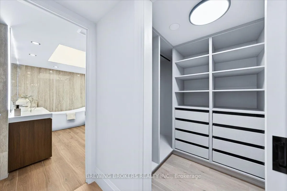 3600 Yonge Street #737
