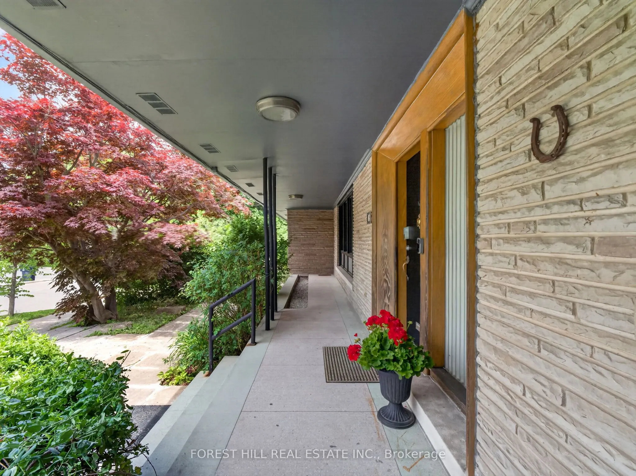 3 Glen Rush Boulevard